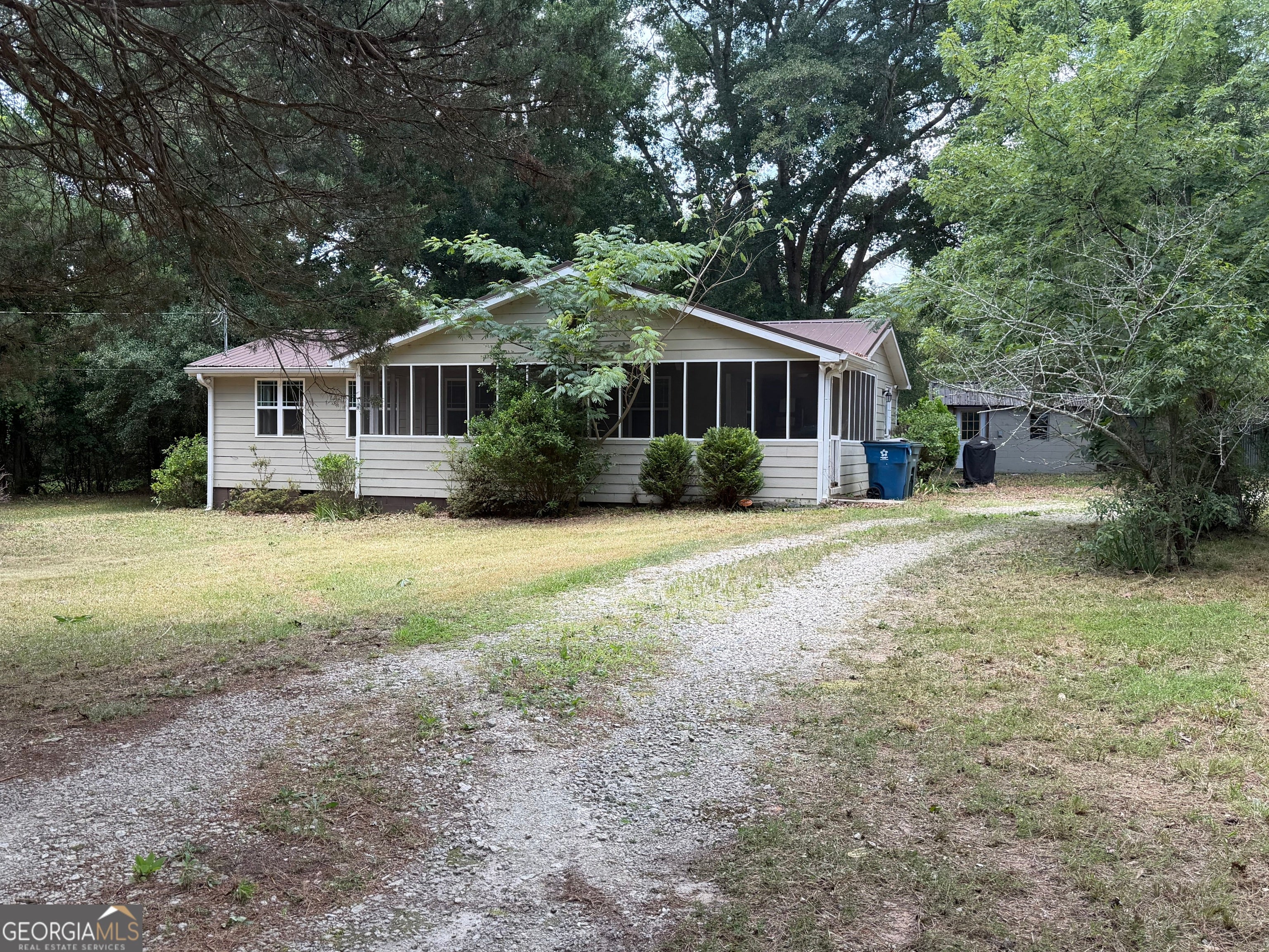 122 Alexander Rd — photo