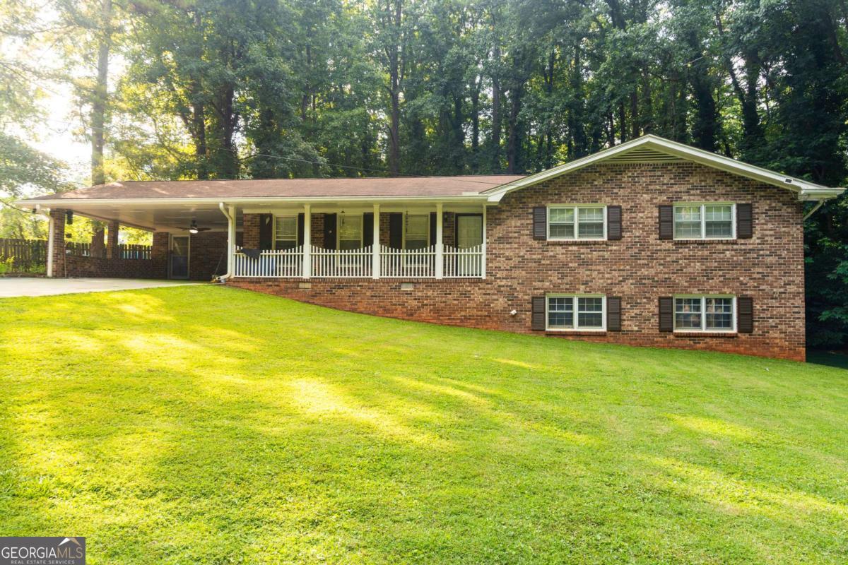5873 Button Gwinnett Pl — photo