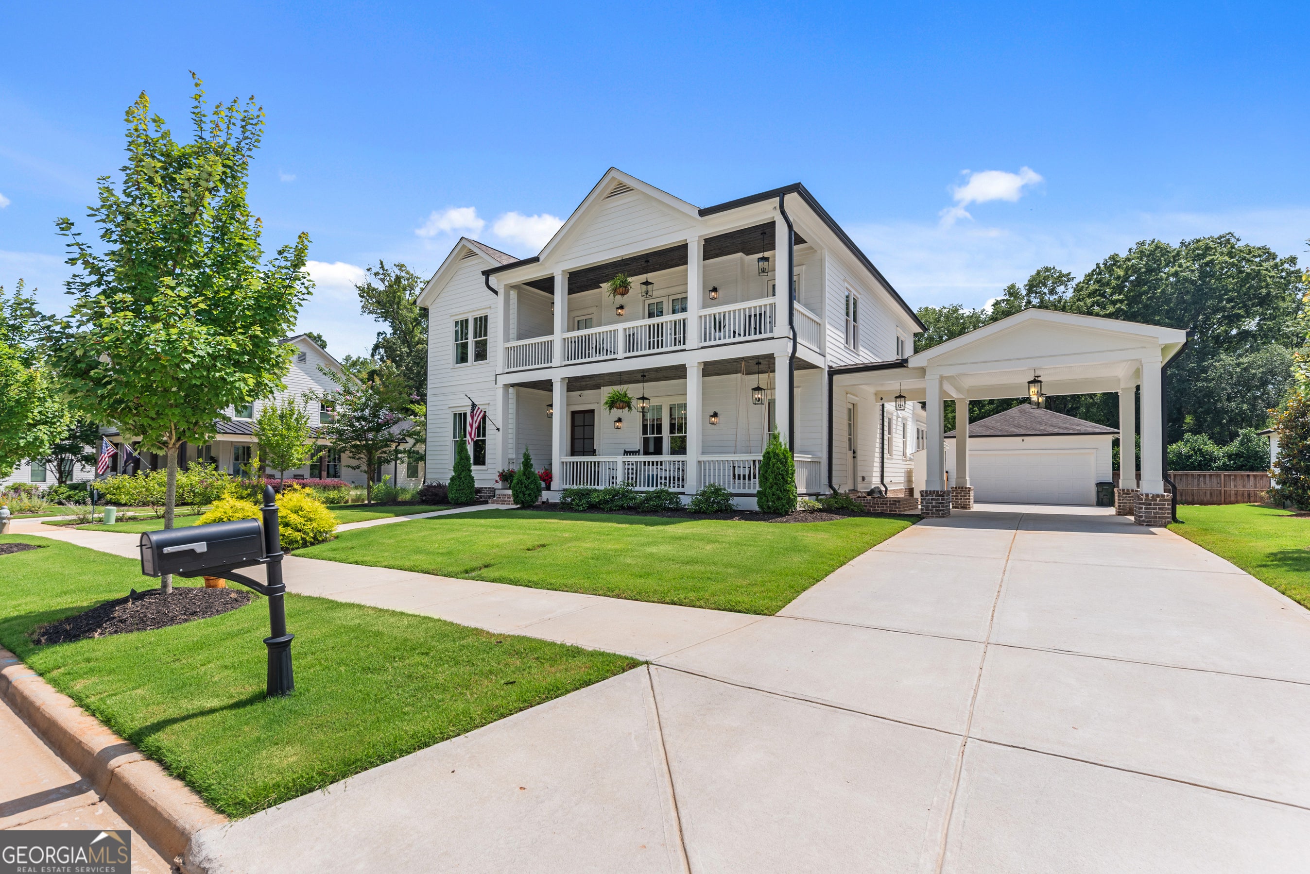 661 Foster Park Ln — photo