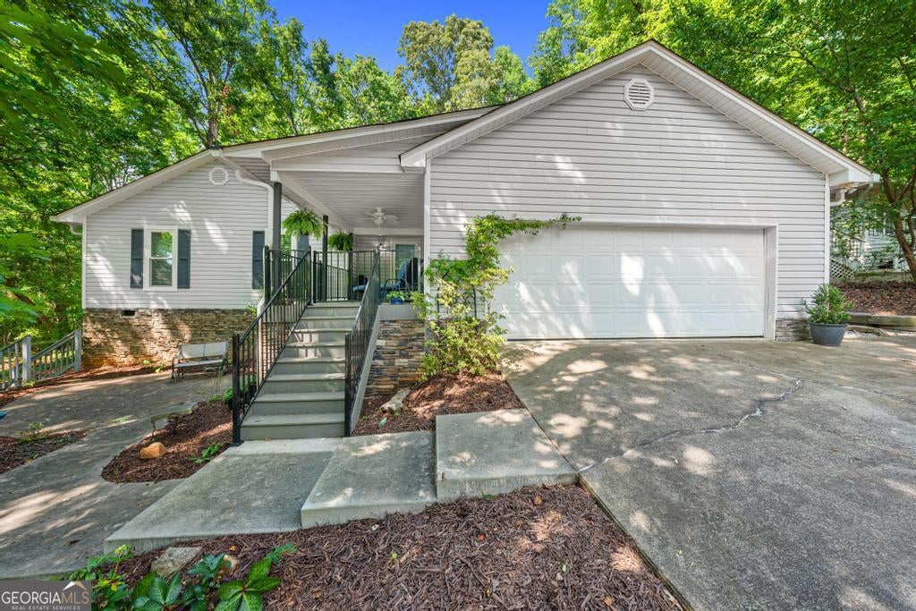 1303 South Arrowhead Dr — photo