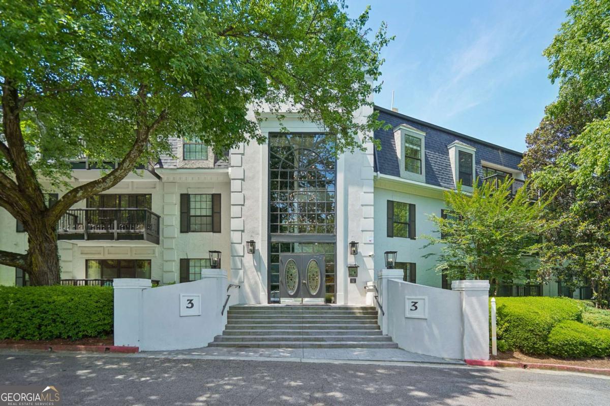 3308 Pine Heights Dr NE — photo
