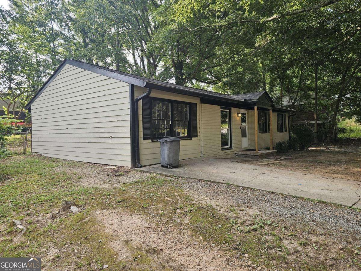 4616 Ryan Rd — photo