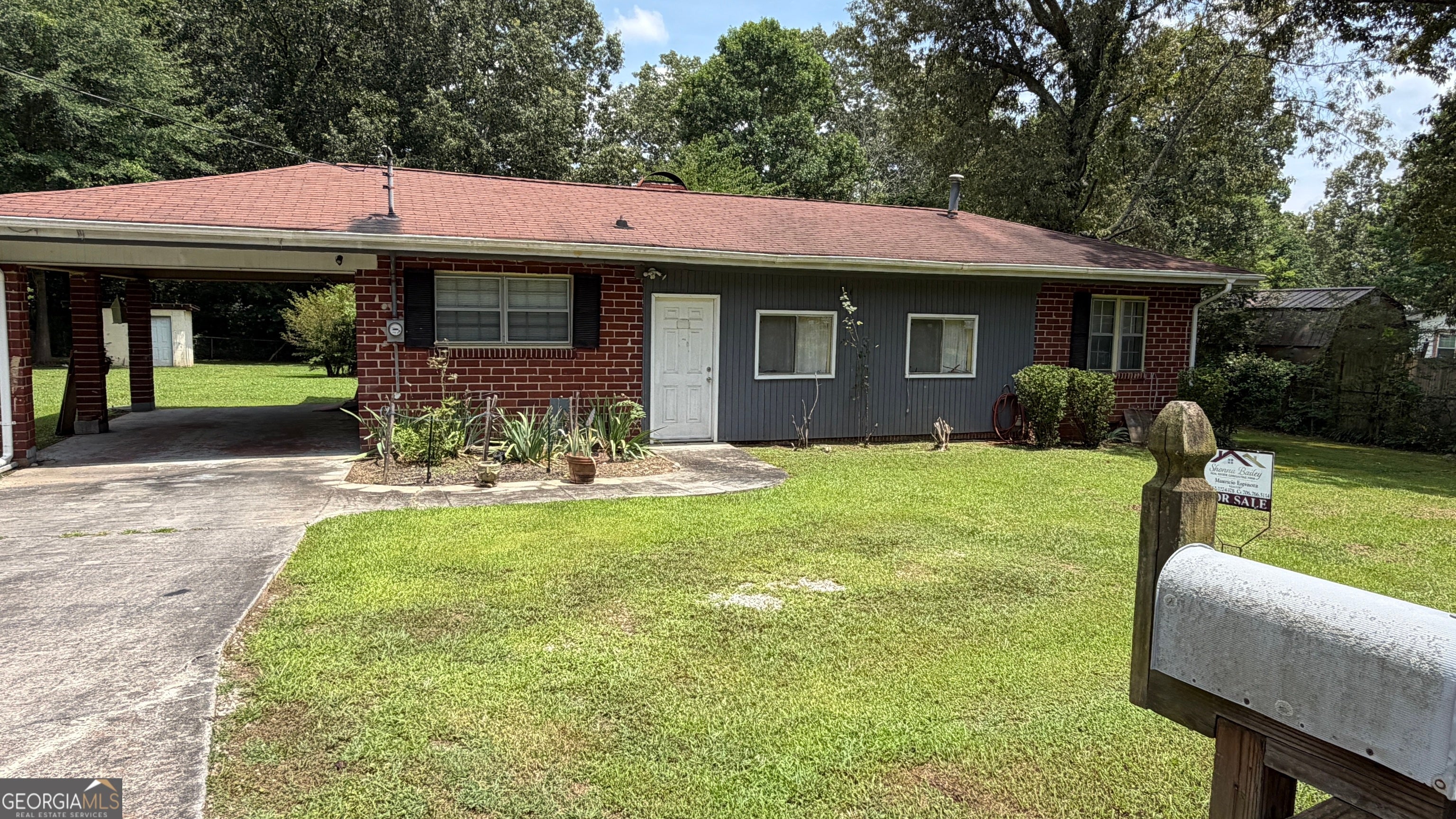 203 Salem Dr NW — photo