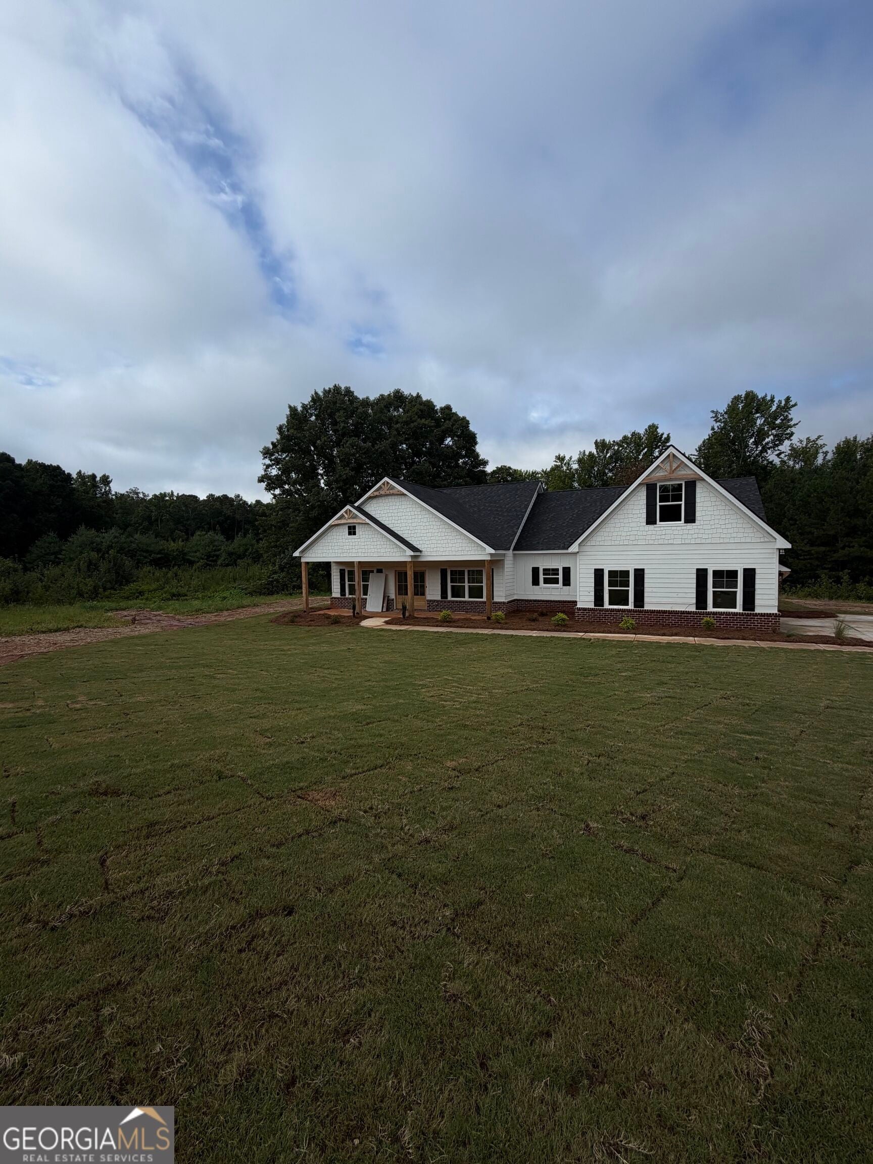 149 Twin Oaks Dr — photo