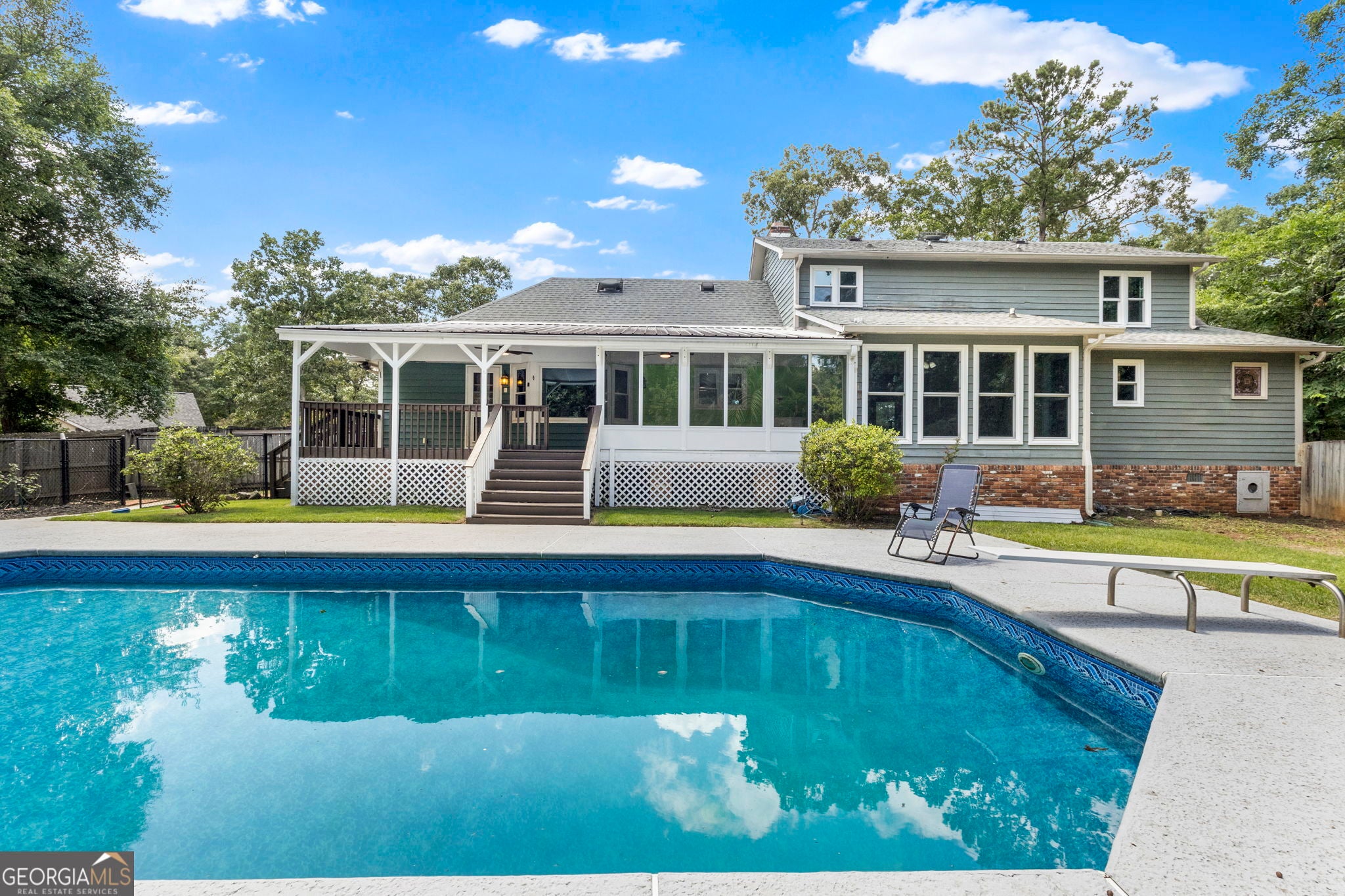 6698 Chriswood Dr — photo