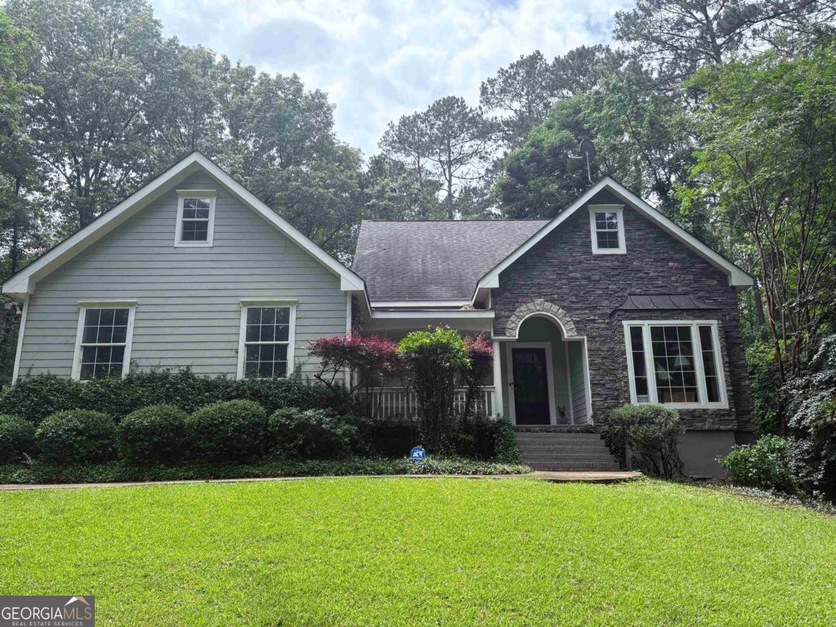 129 Sebastian Dr — photo