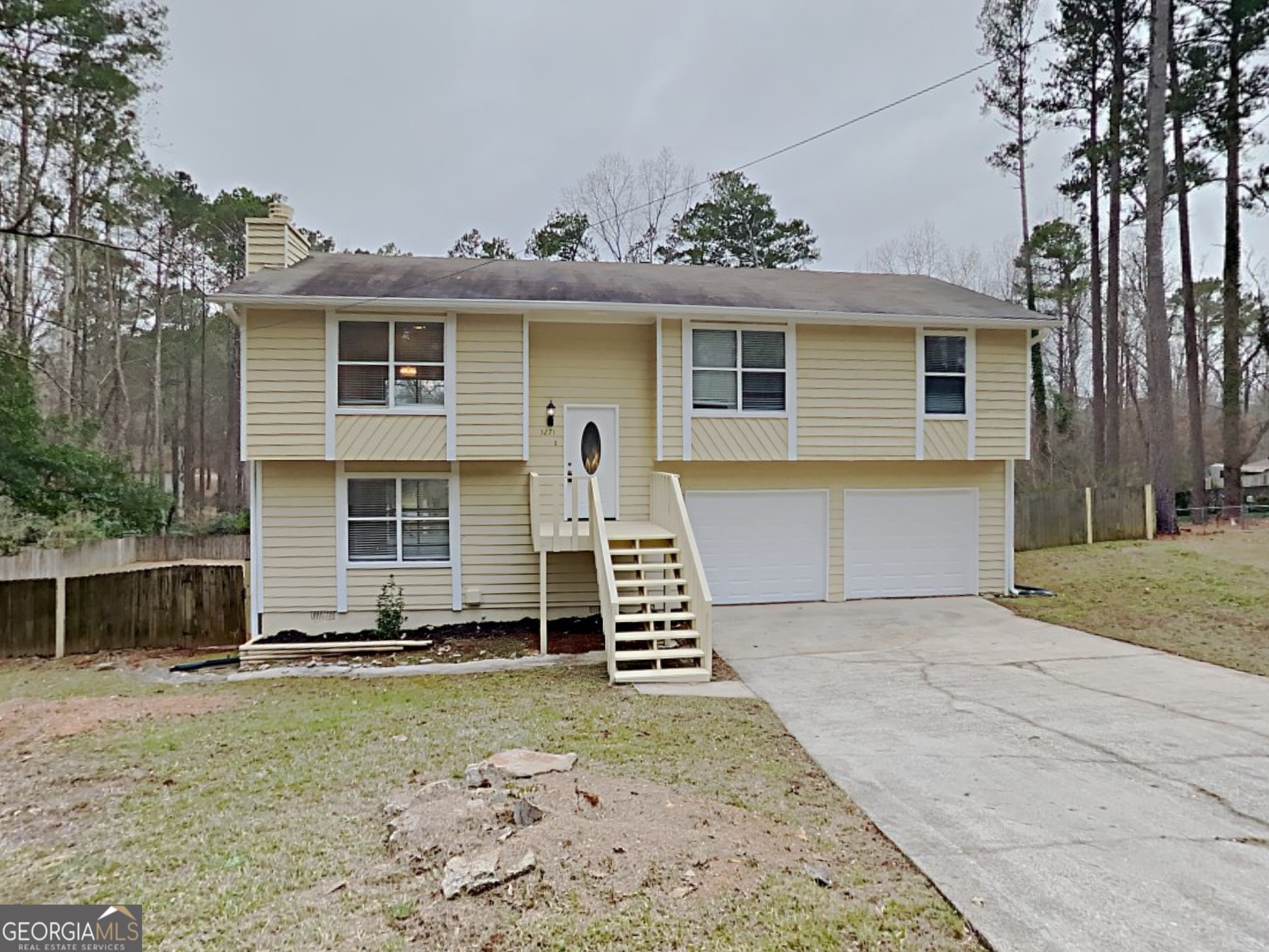 3271 Mixon Way — photo