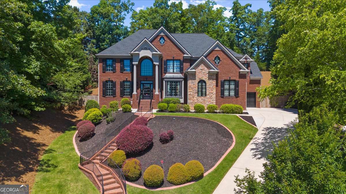 1370 Boomer Cir — photo