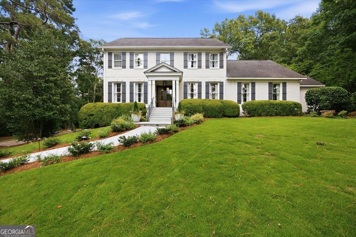 102 Merion Park — photo