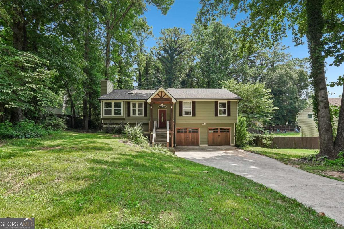 3400 Chastain Xing — photo
