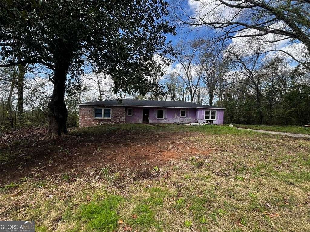 3915 Mosley Dr — photo