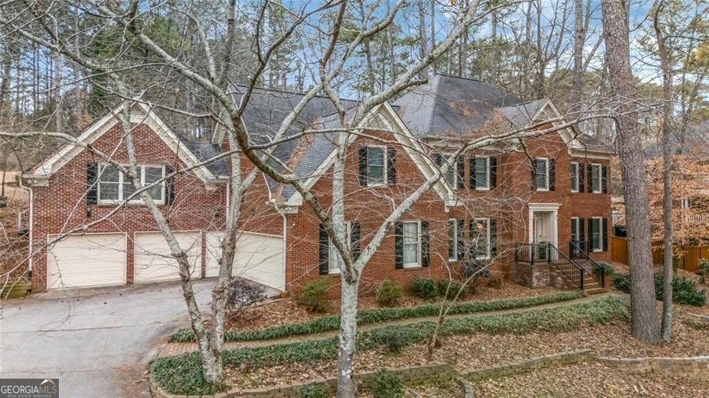1828 Chedworth Ln — photo