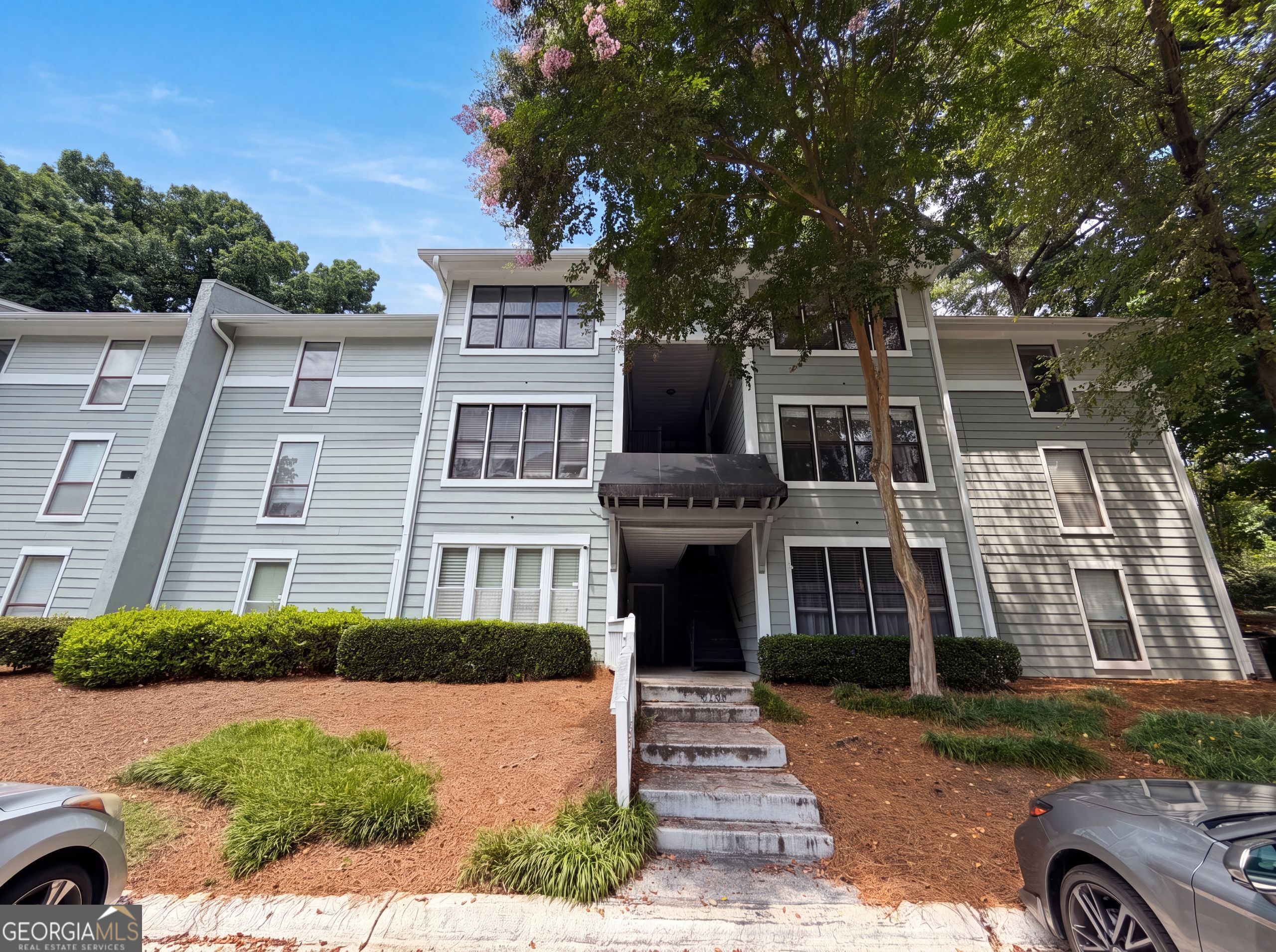 216 Summit North Dr NE — photo