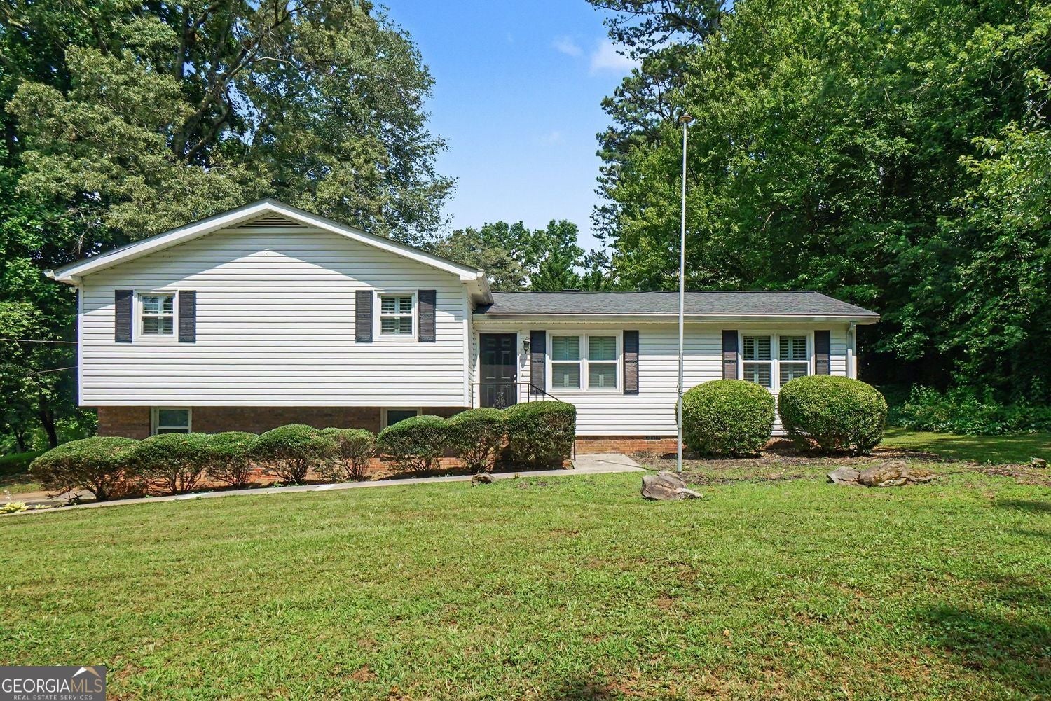 1272 Oakwoods Dr — photo