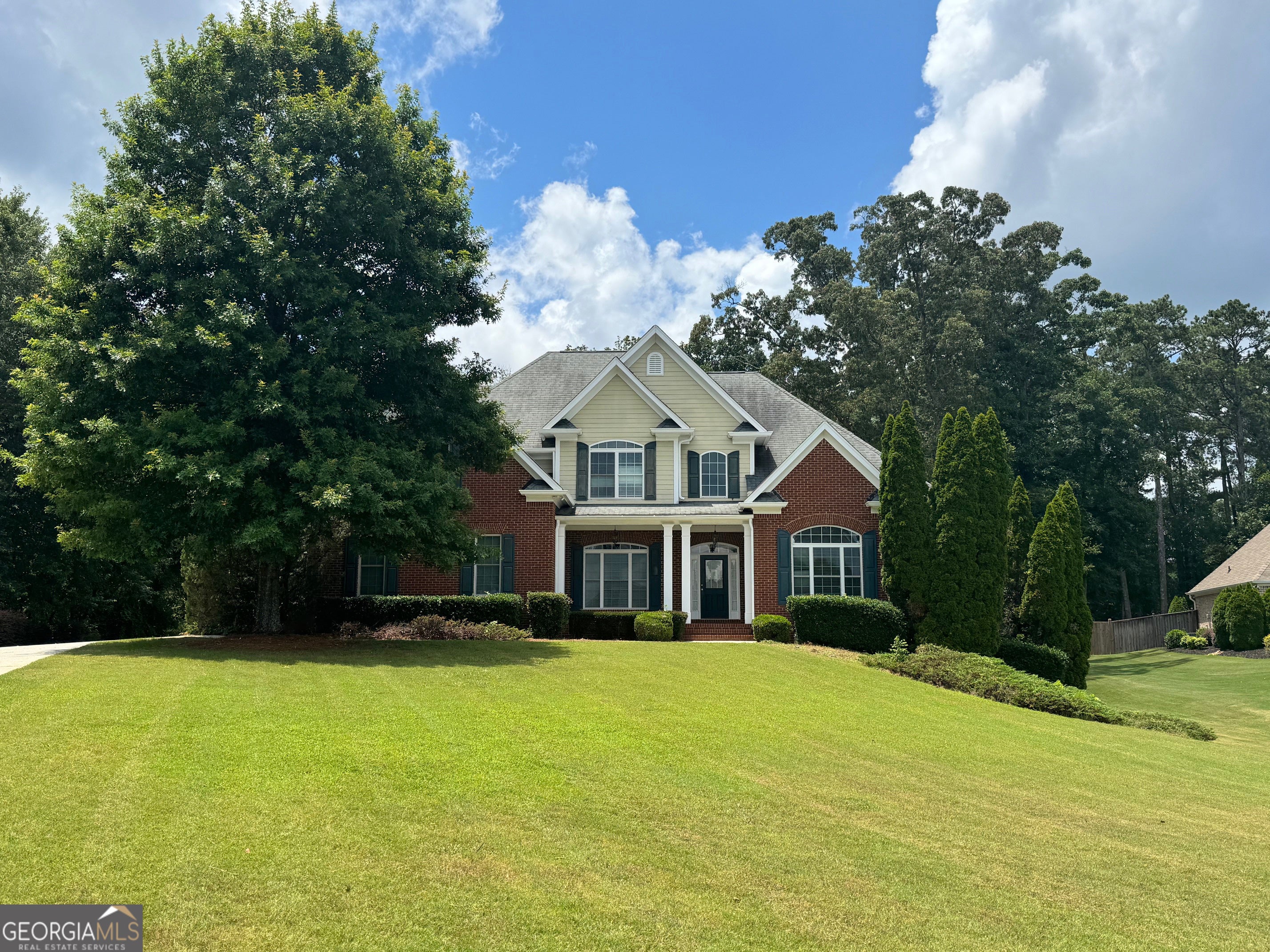 130 Wickham Dr — photo