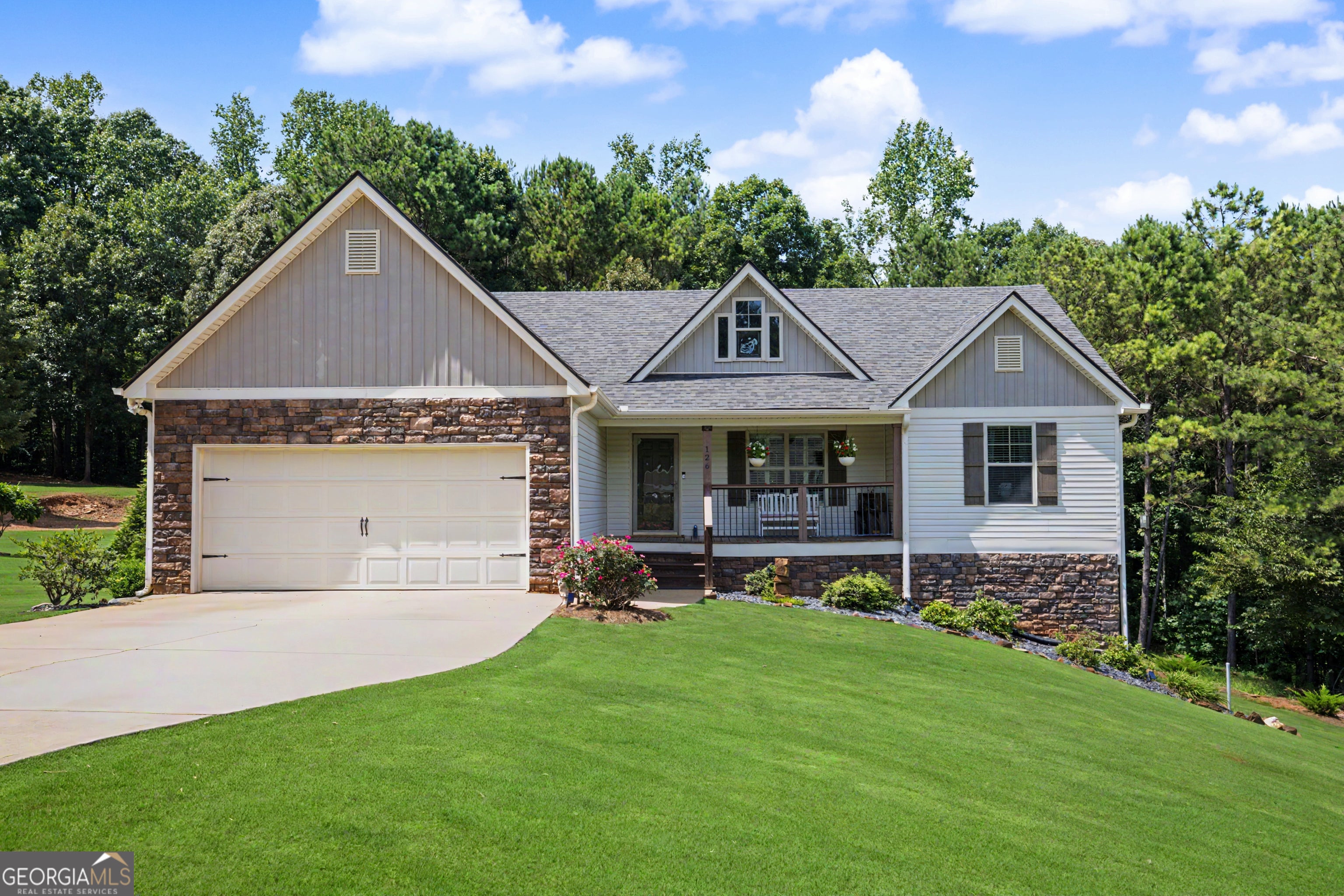 126 Copper Creek Dr — photo