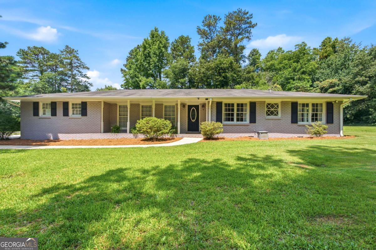 2447 Lenora Church Rd — photo