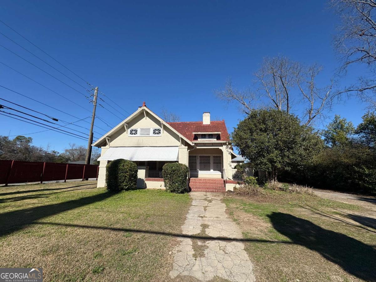 2585 Napier Ave — photo