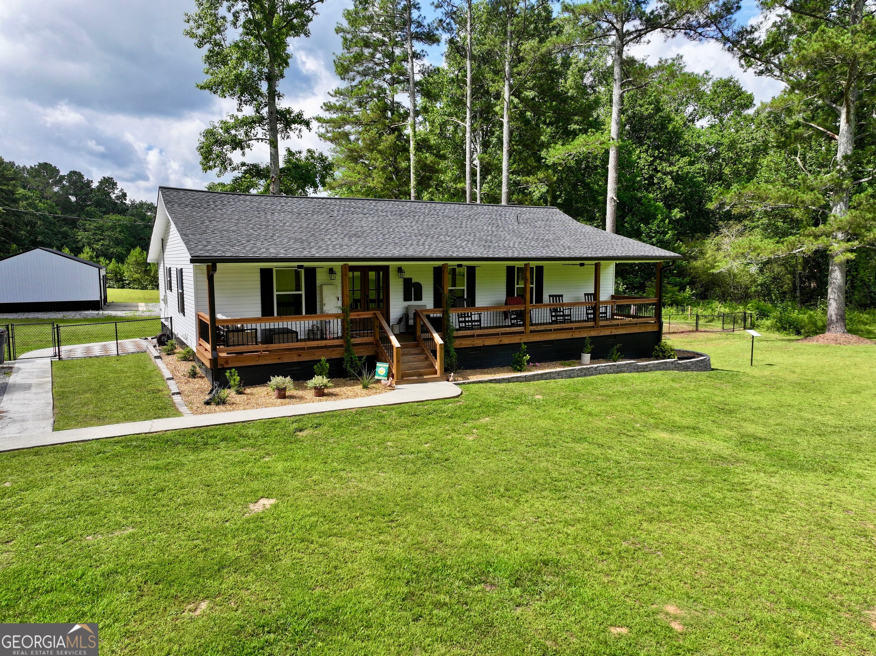 665 Prater Rd — photo