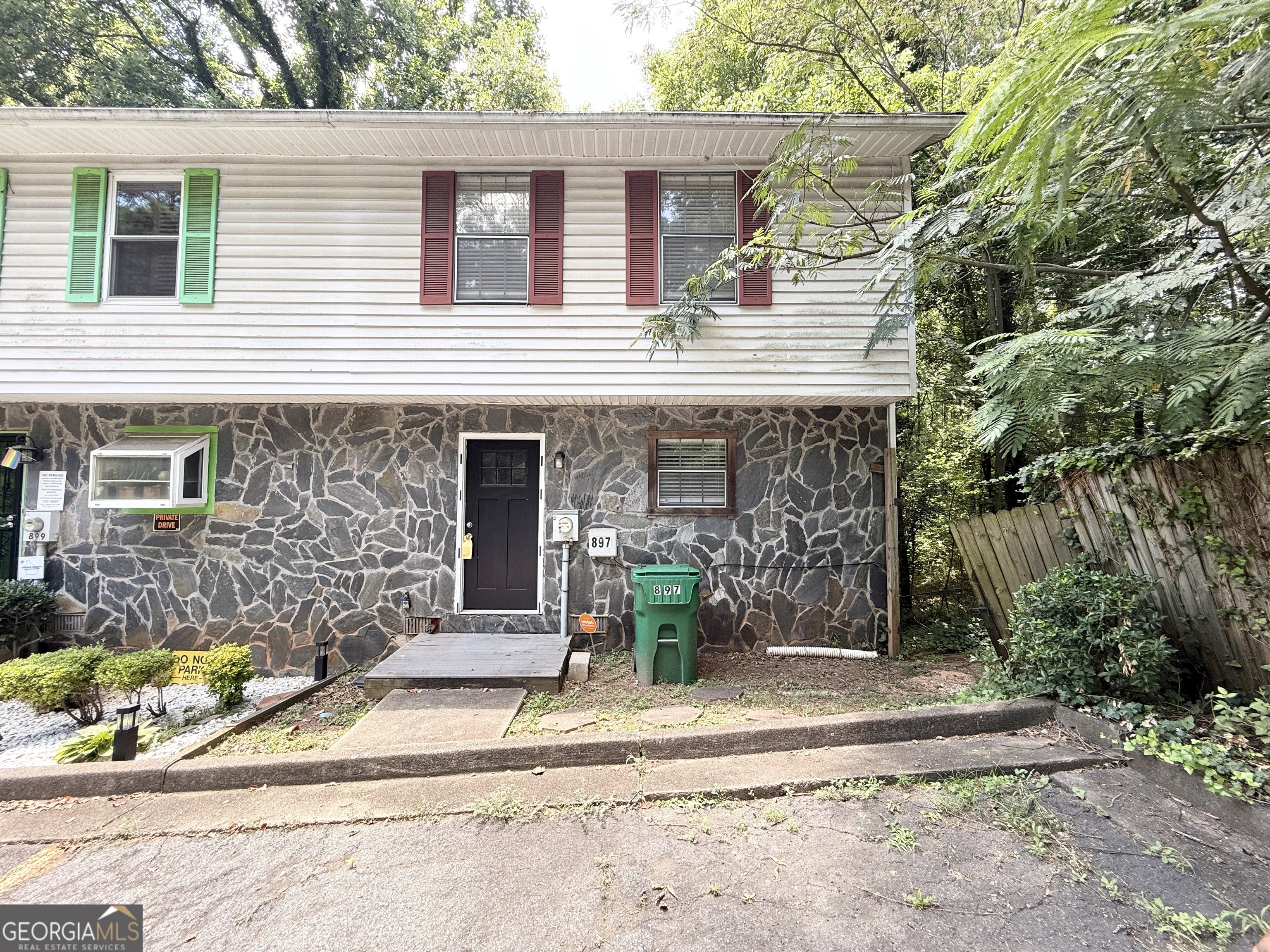 897 S Indian Creek Dr — photo