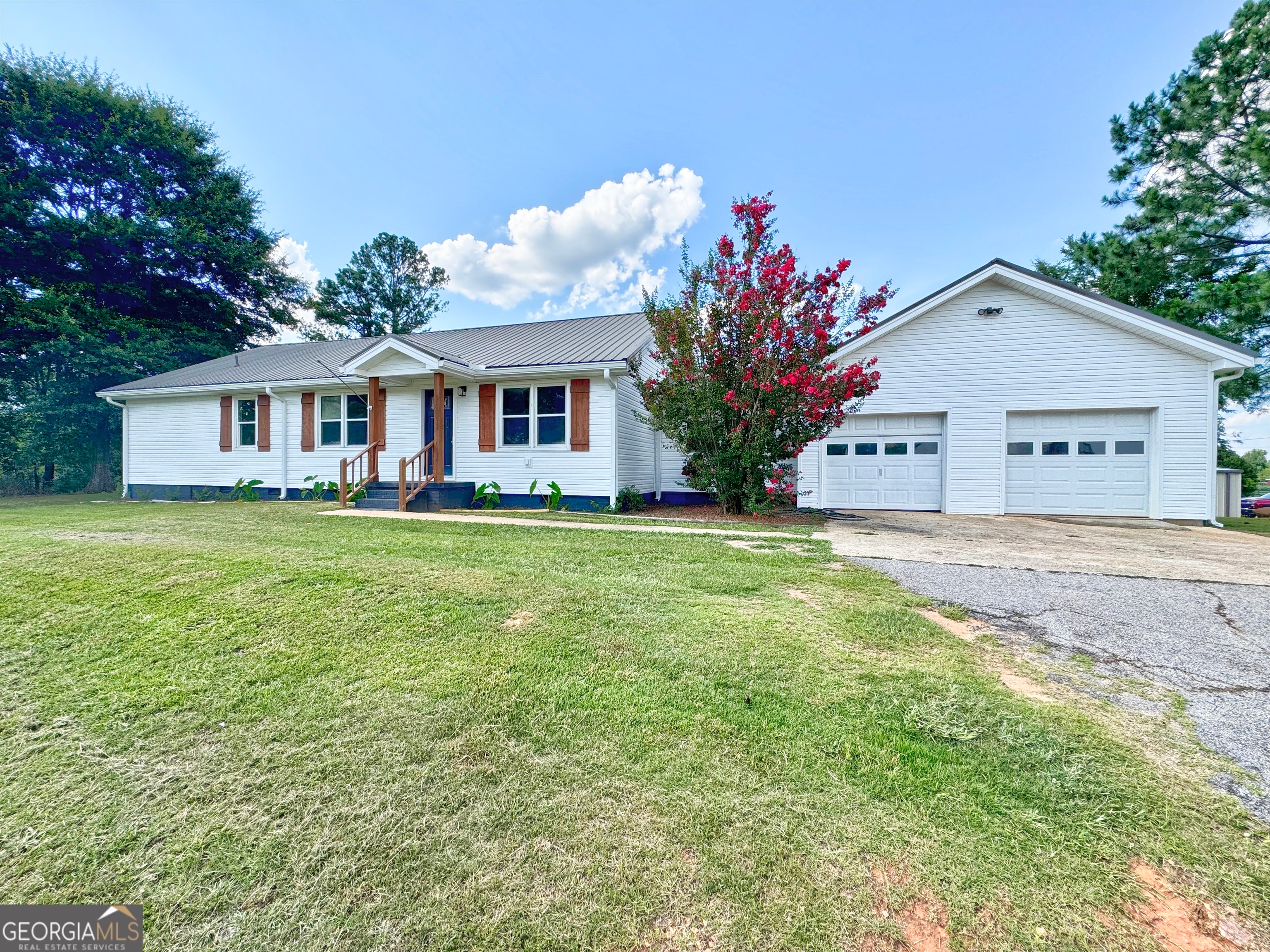 5 Lake Dr — photo