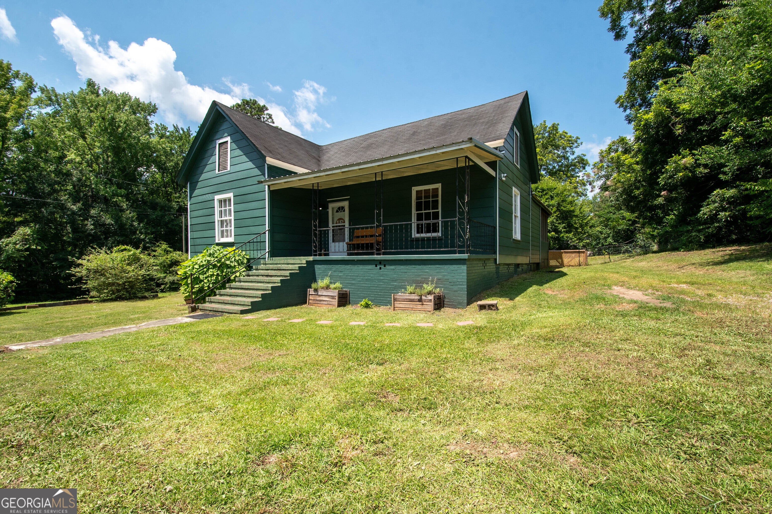 3 Sanford Ave — photo