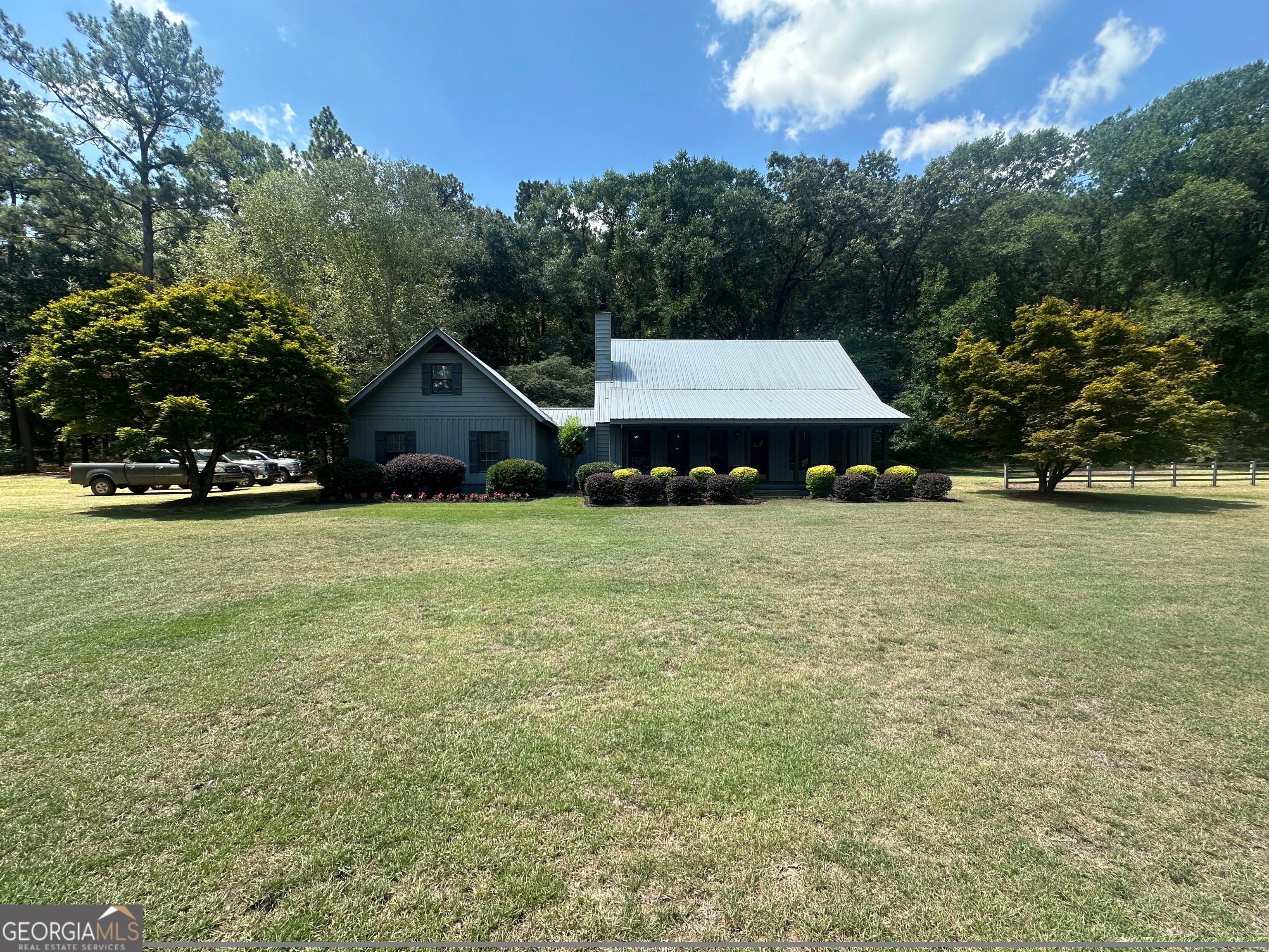 3852 Poor Robin Rd — photo