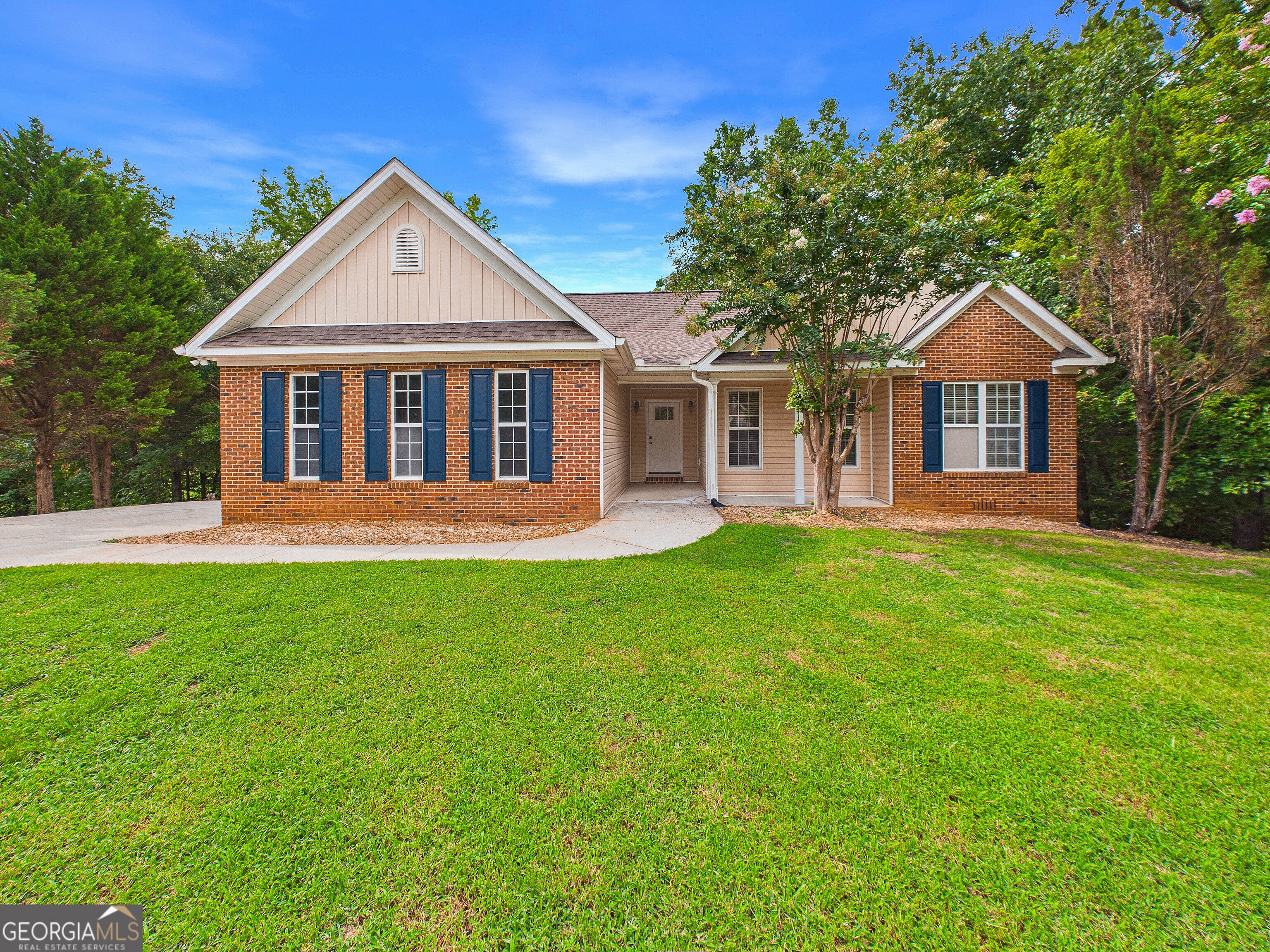 331 Wimbledon Ct — photo