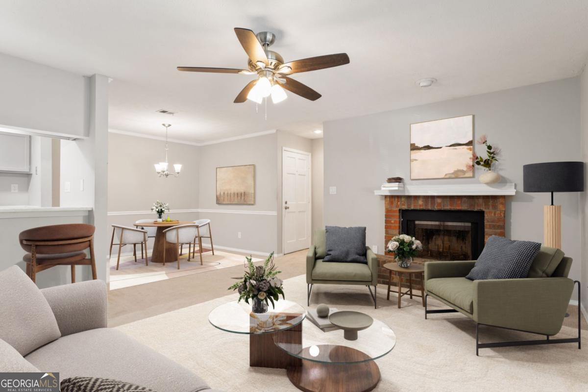 1009 McClelen Way — photo