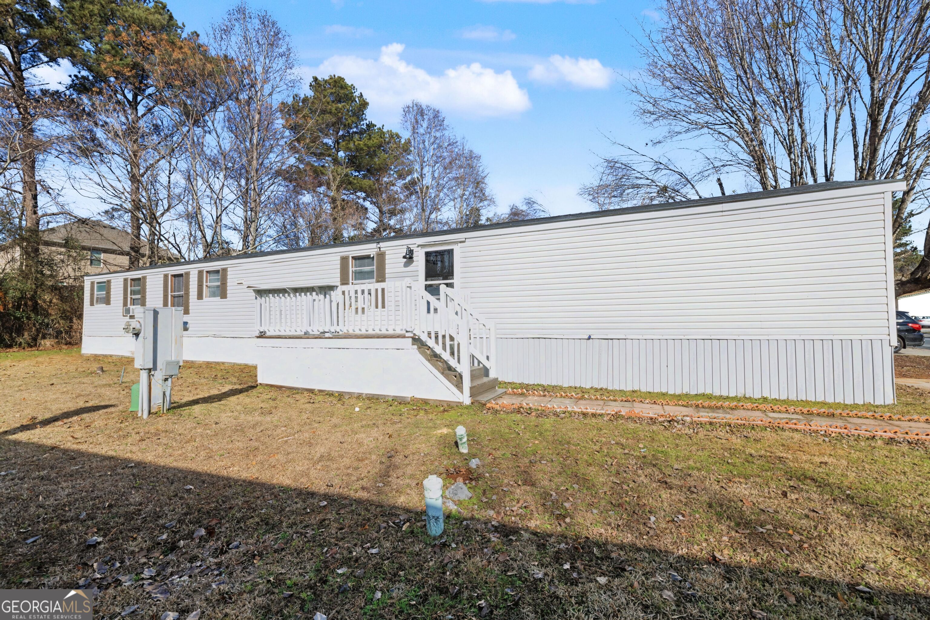 73 Lillian Cir — photo