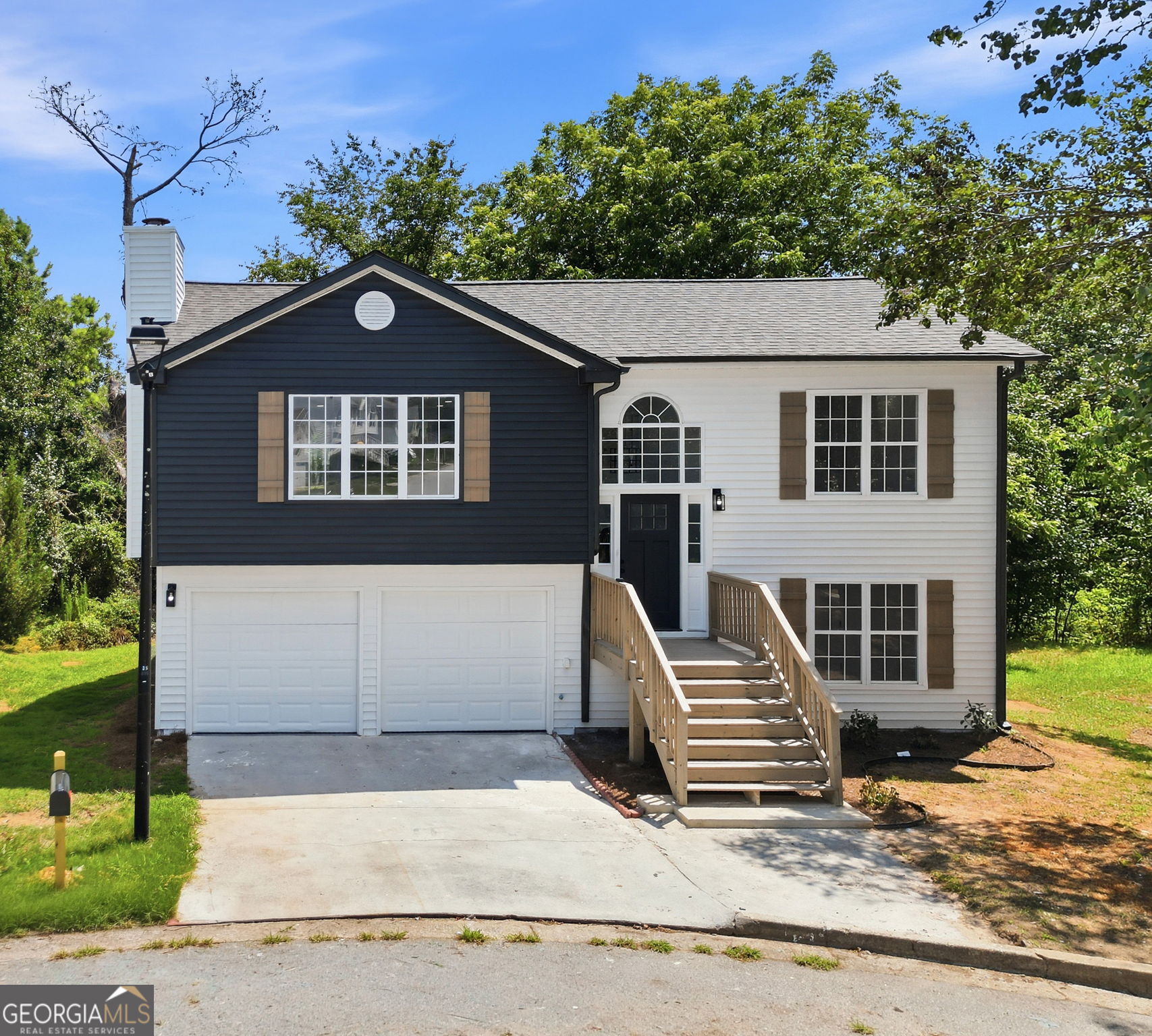 2704 Field Spring Dr — photo