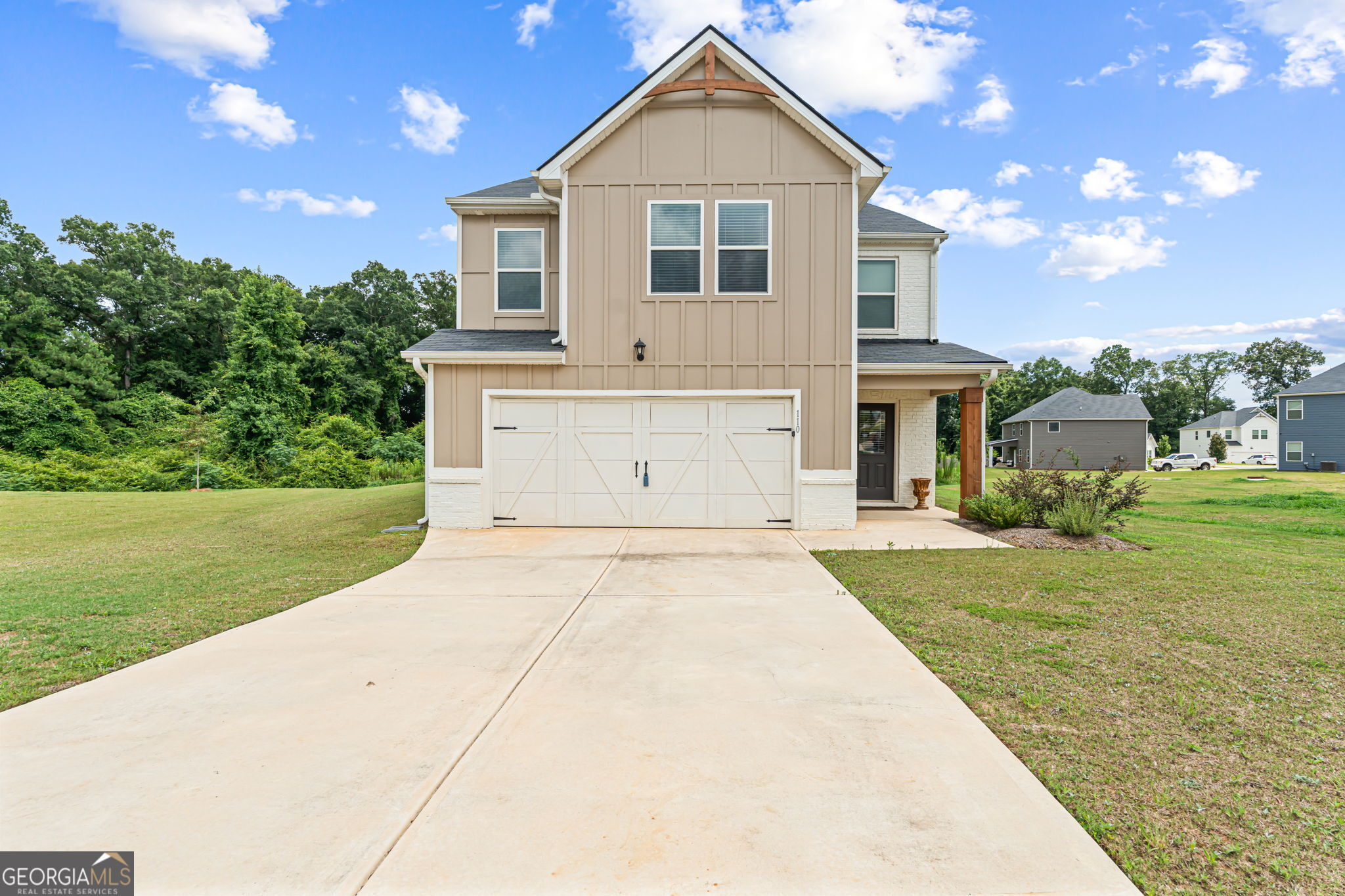 110 Red Barn Ct — photo