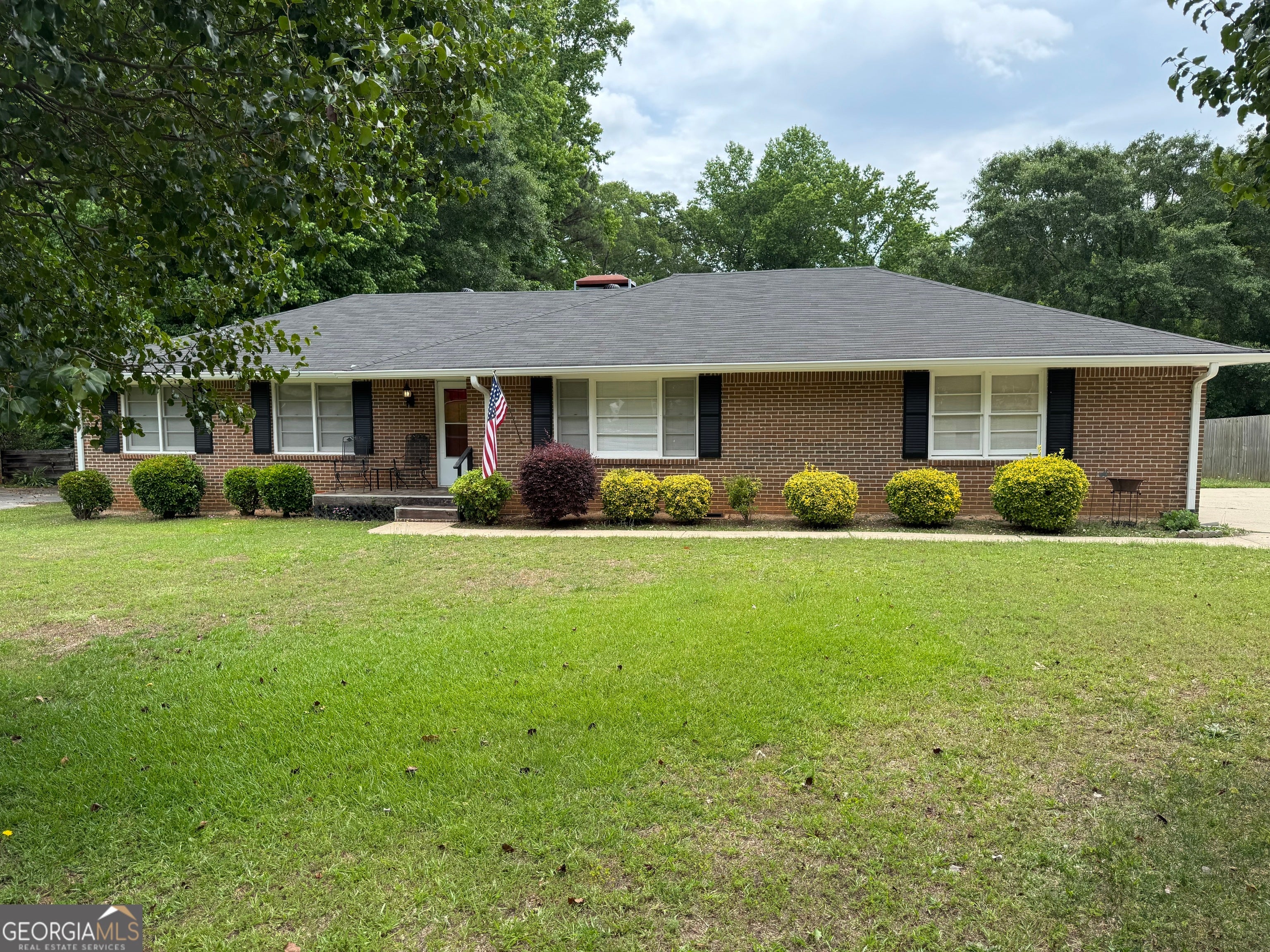 110 McKinley Dr — photo