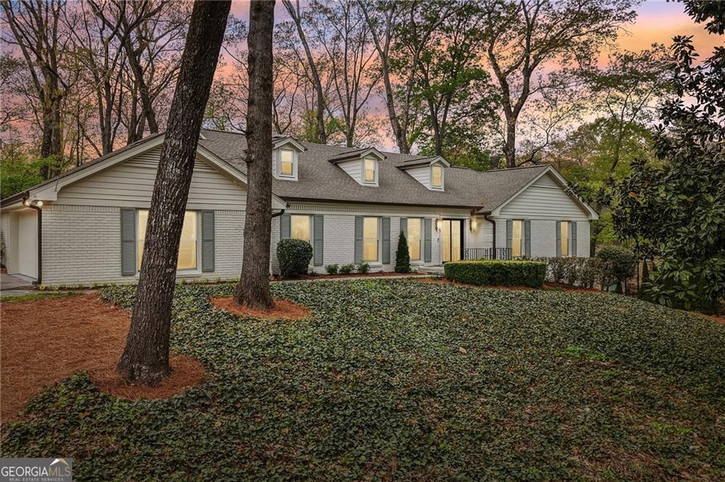 6335 Aberdeen Dr NE — photo