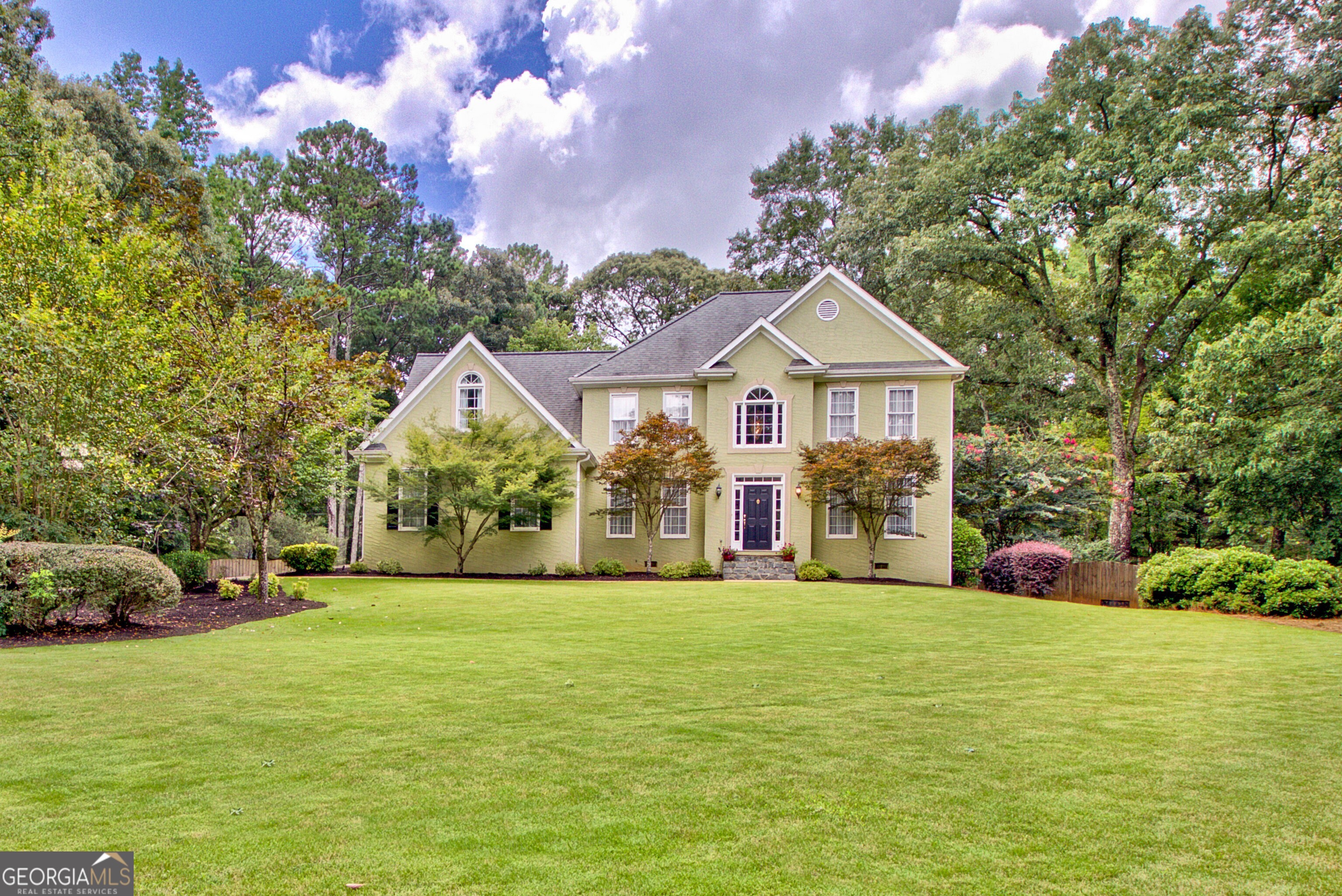 105 Arlington Tr — photo