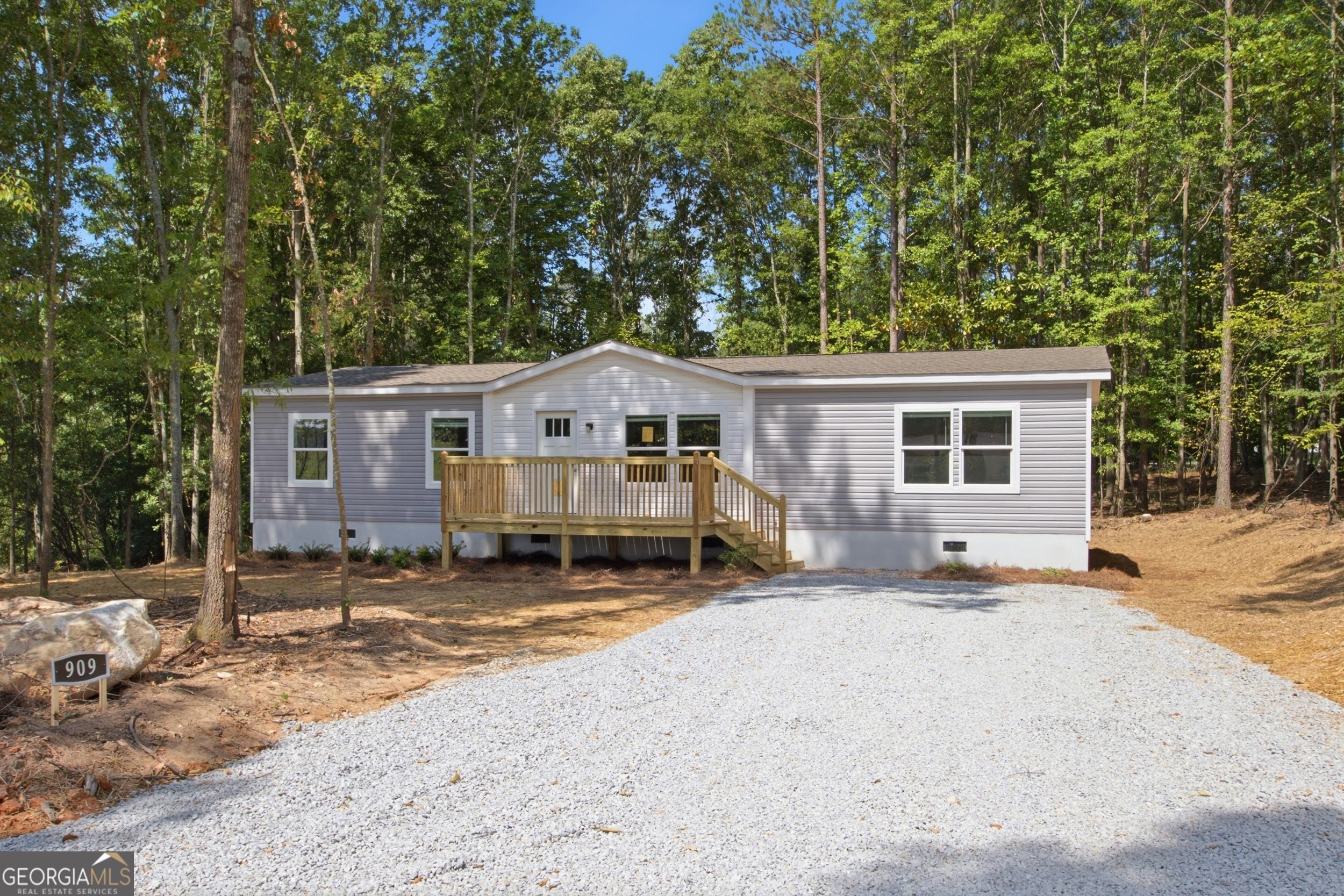 909 Smith Loop Rd — photo