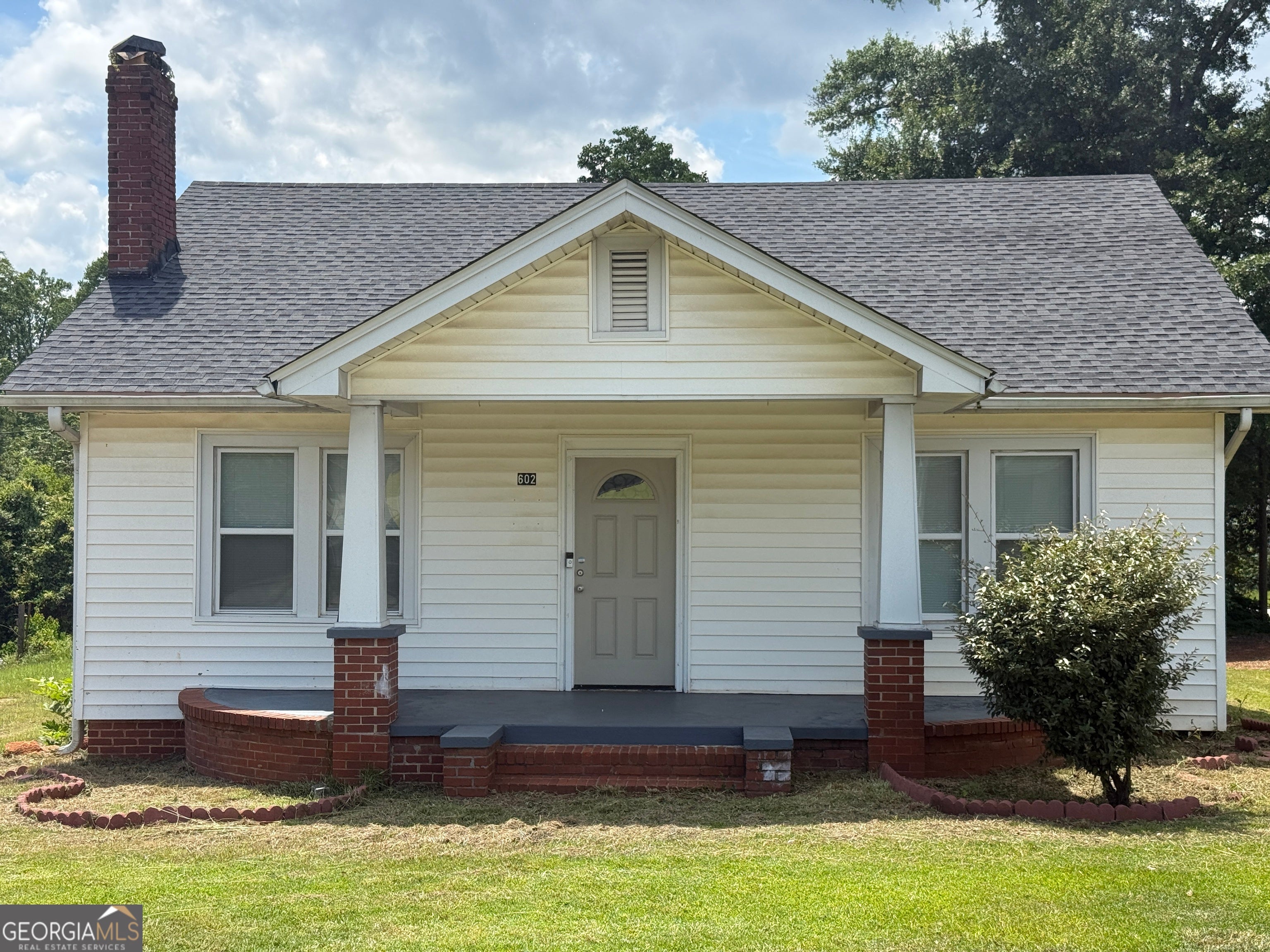 602 S Church St — photo