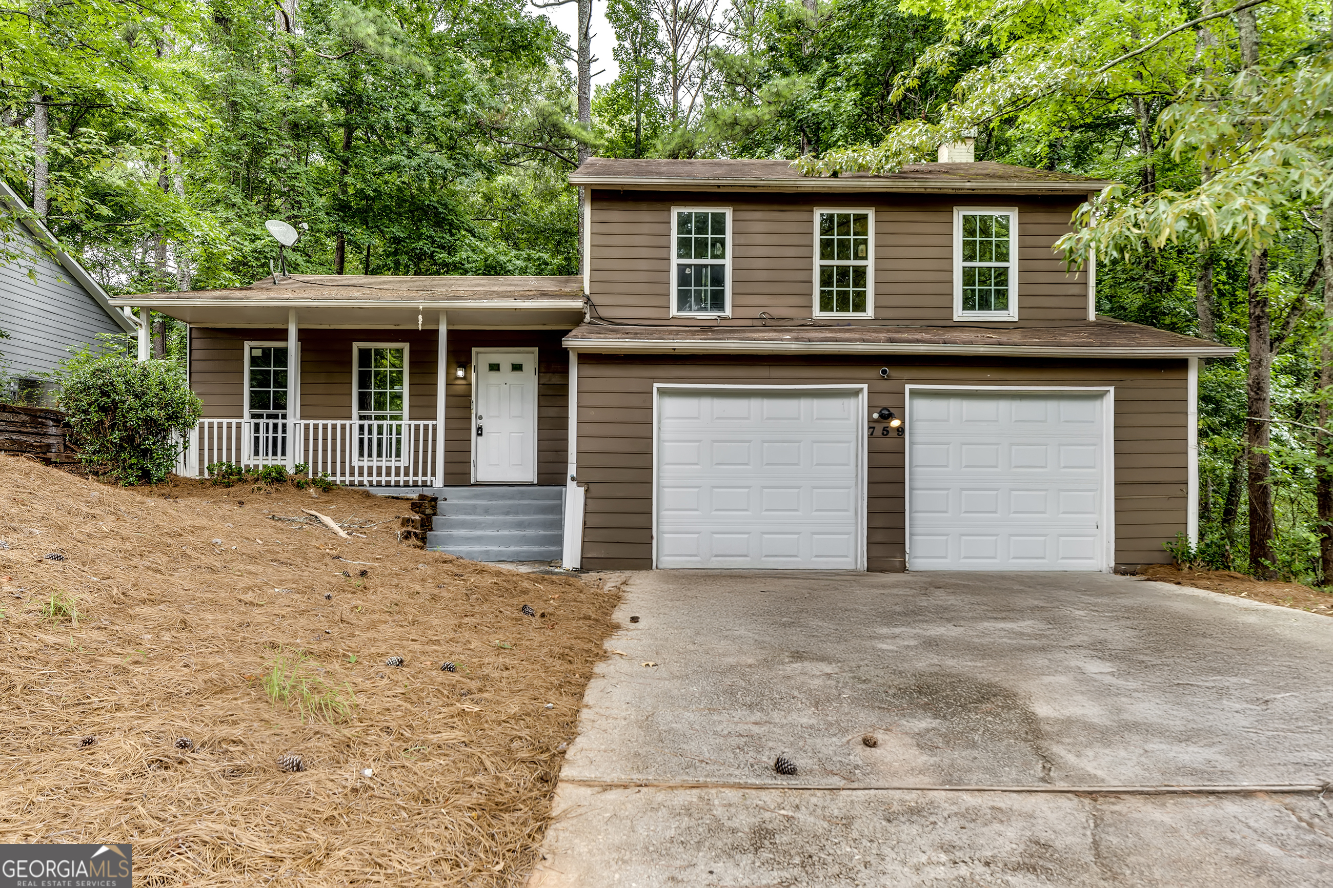 759 Greenhedge Dr — photo