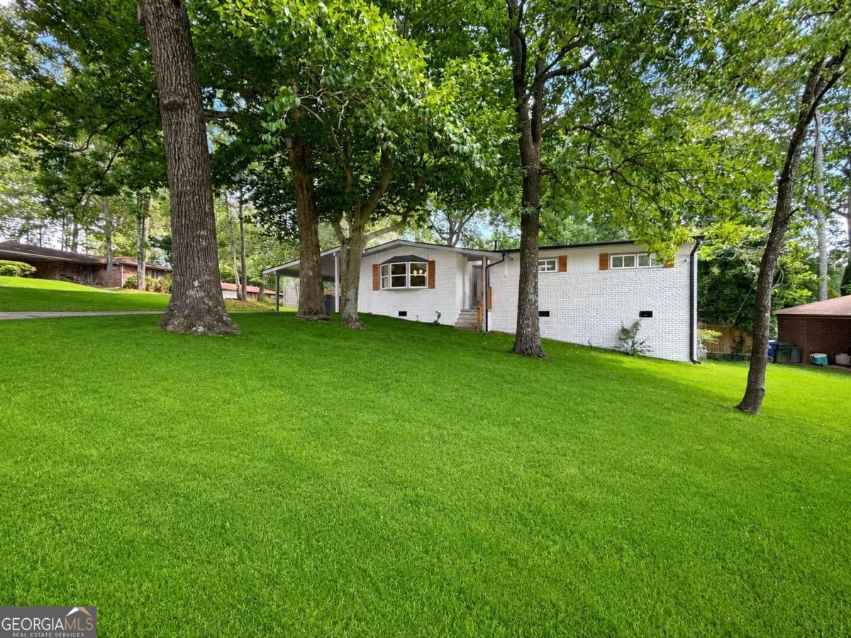 203 Wendell Dr SE — photo