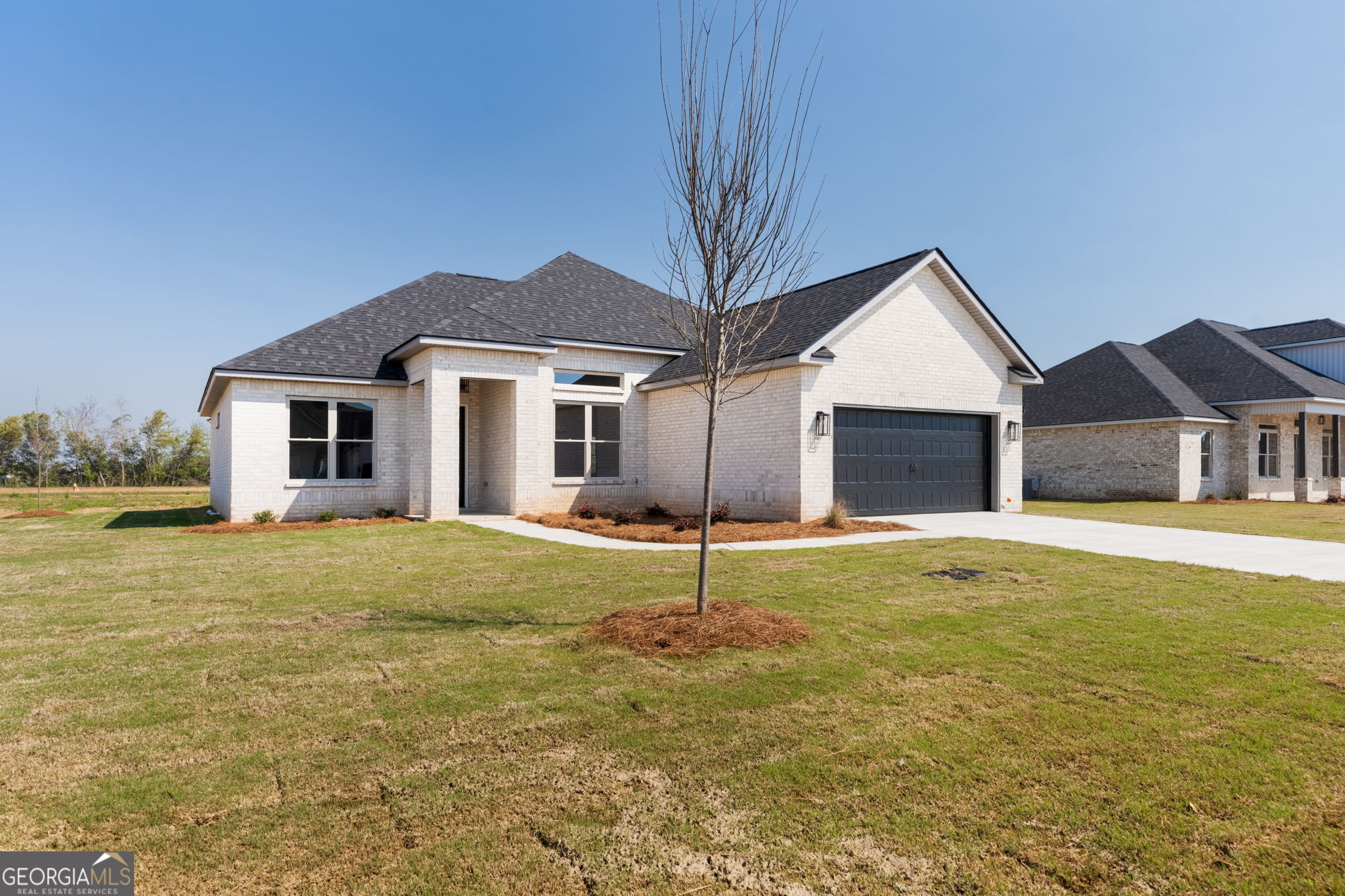207 Farmland Circle — photo
