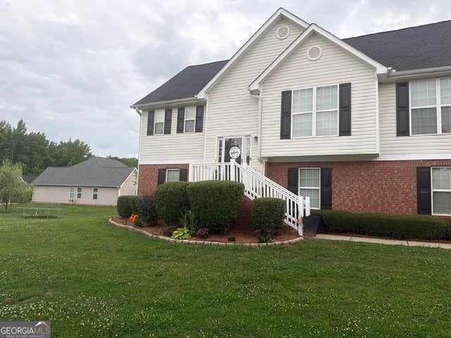 300 Vineyard Ridge Ln — photo