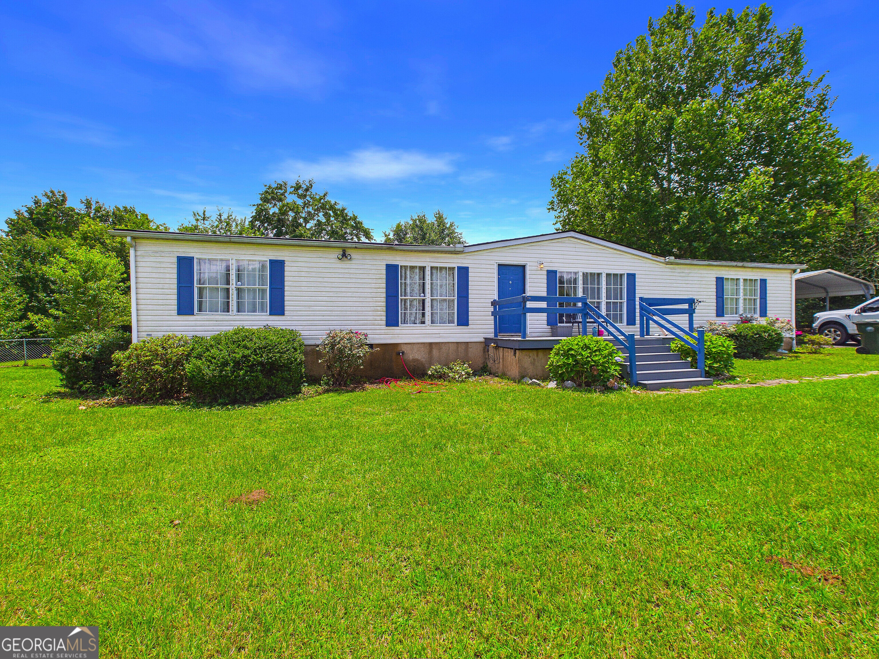 360 Hayes Rd — photo