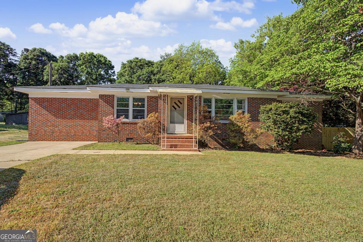 185 Northcrest Dr — photo