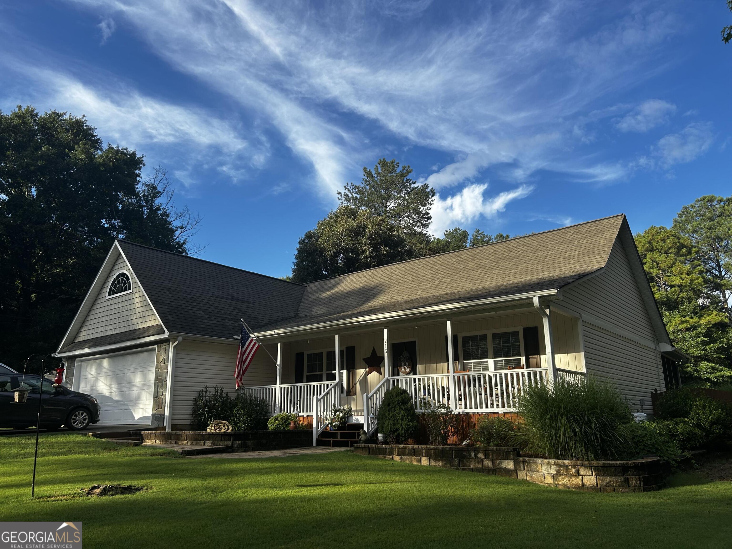 215 Iron Hill Rd — photo