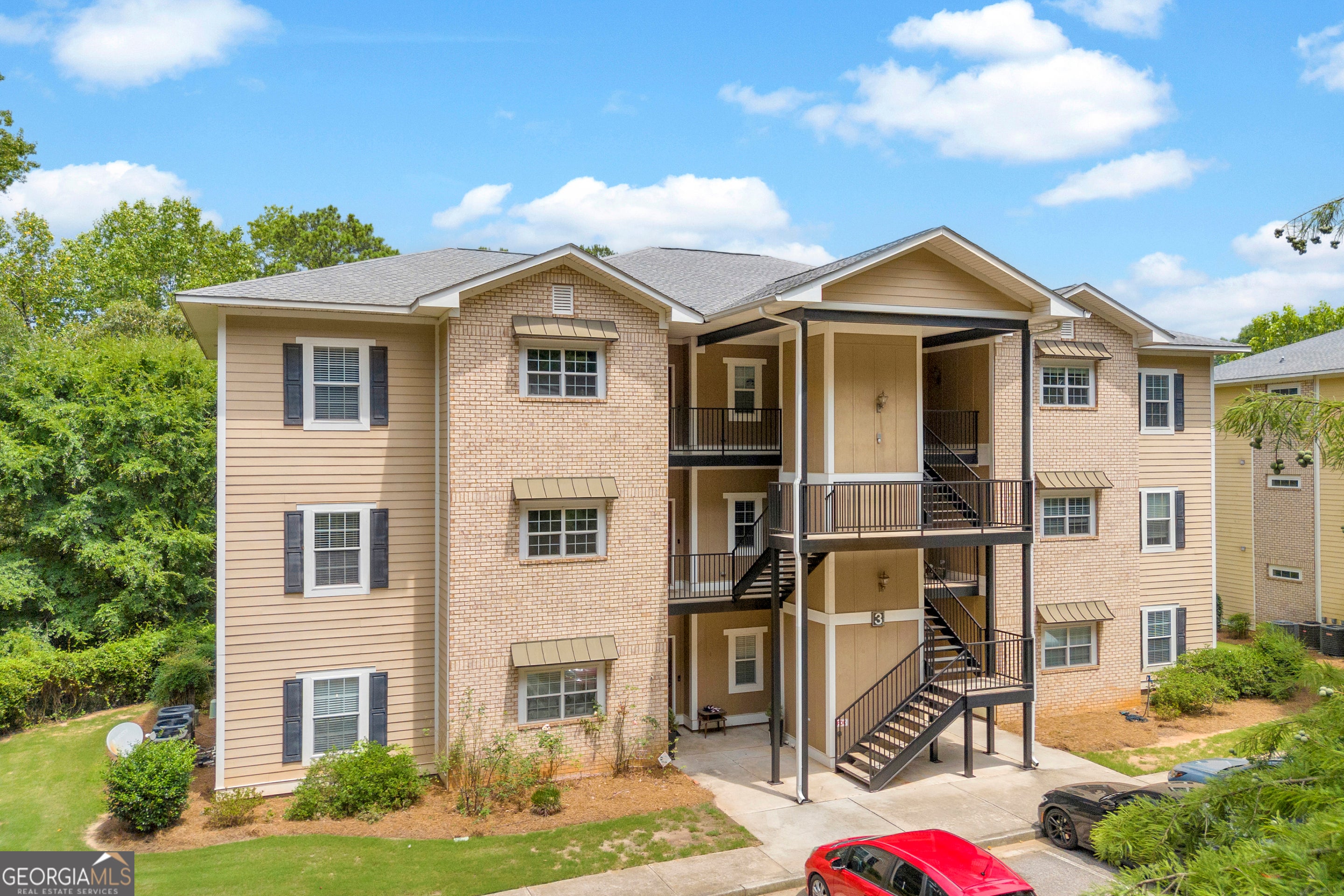 350 Wood Lake Dr 33 — photo