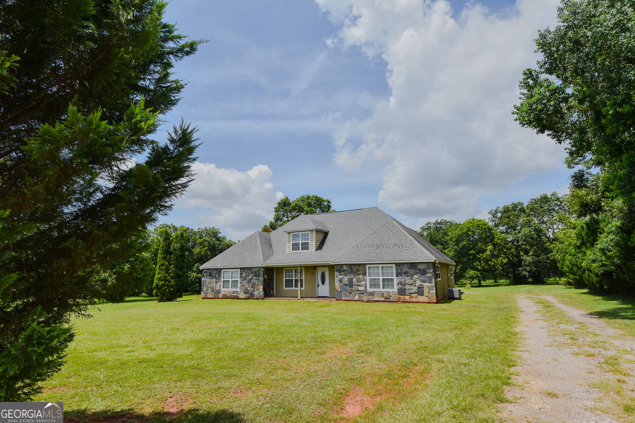 892 Thurston School Rd — photo