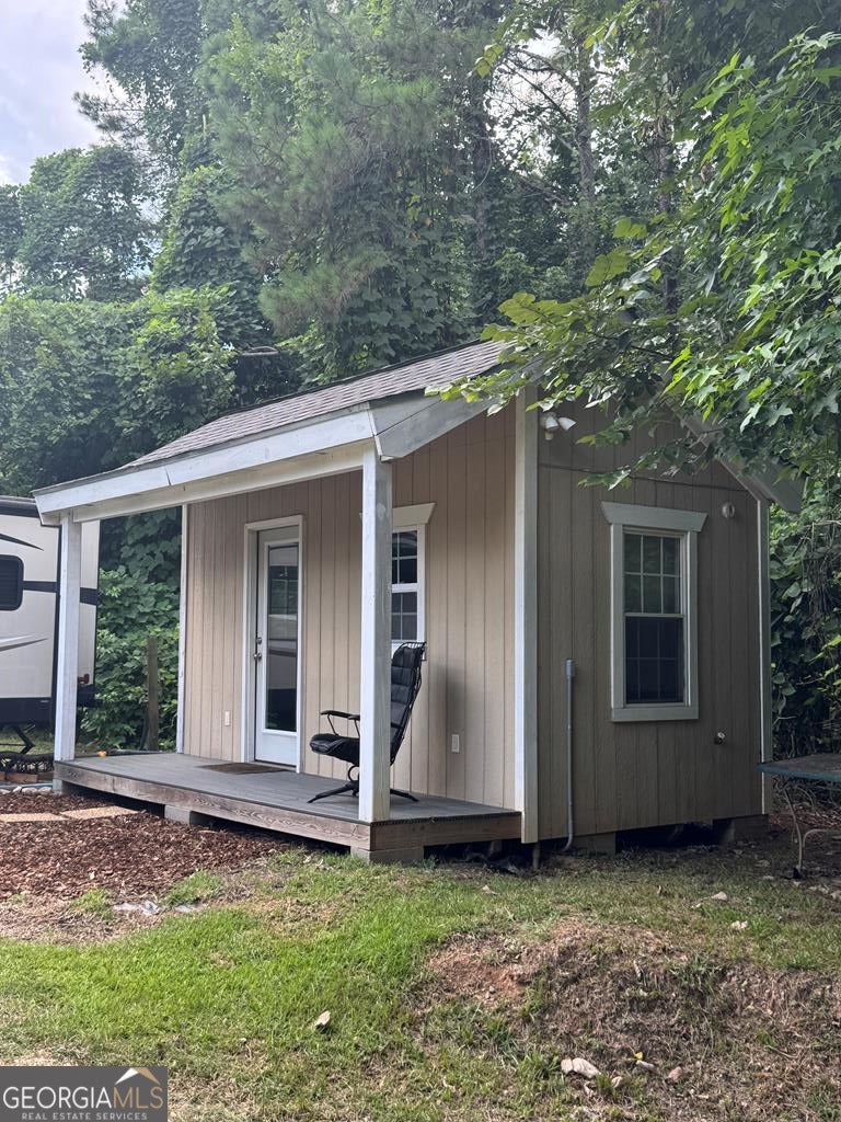 370B Log Cabin Rd NE — photo