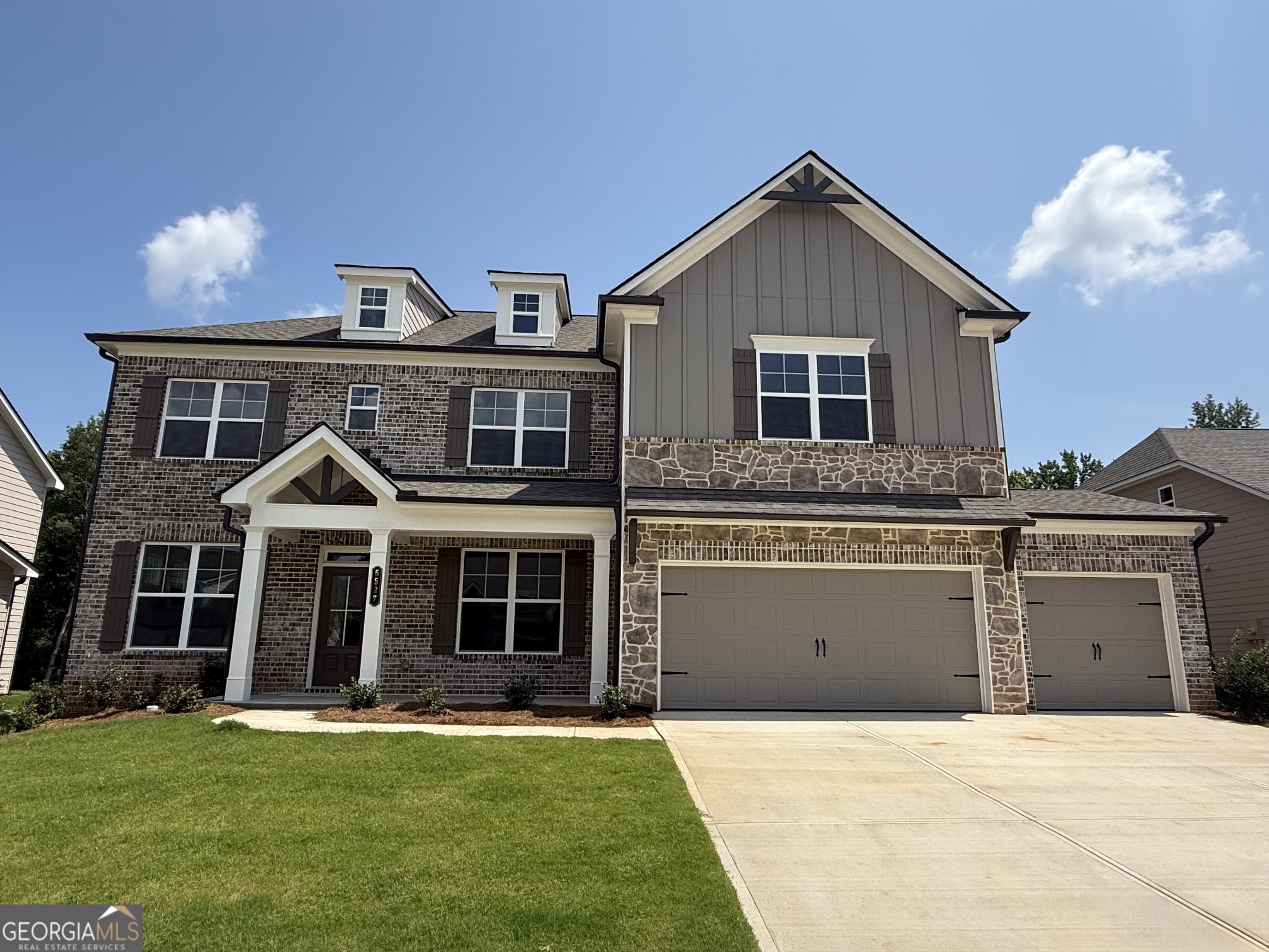 5527 Tullis Dr — photo