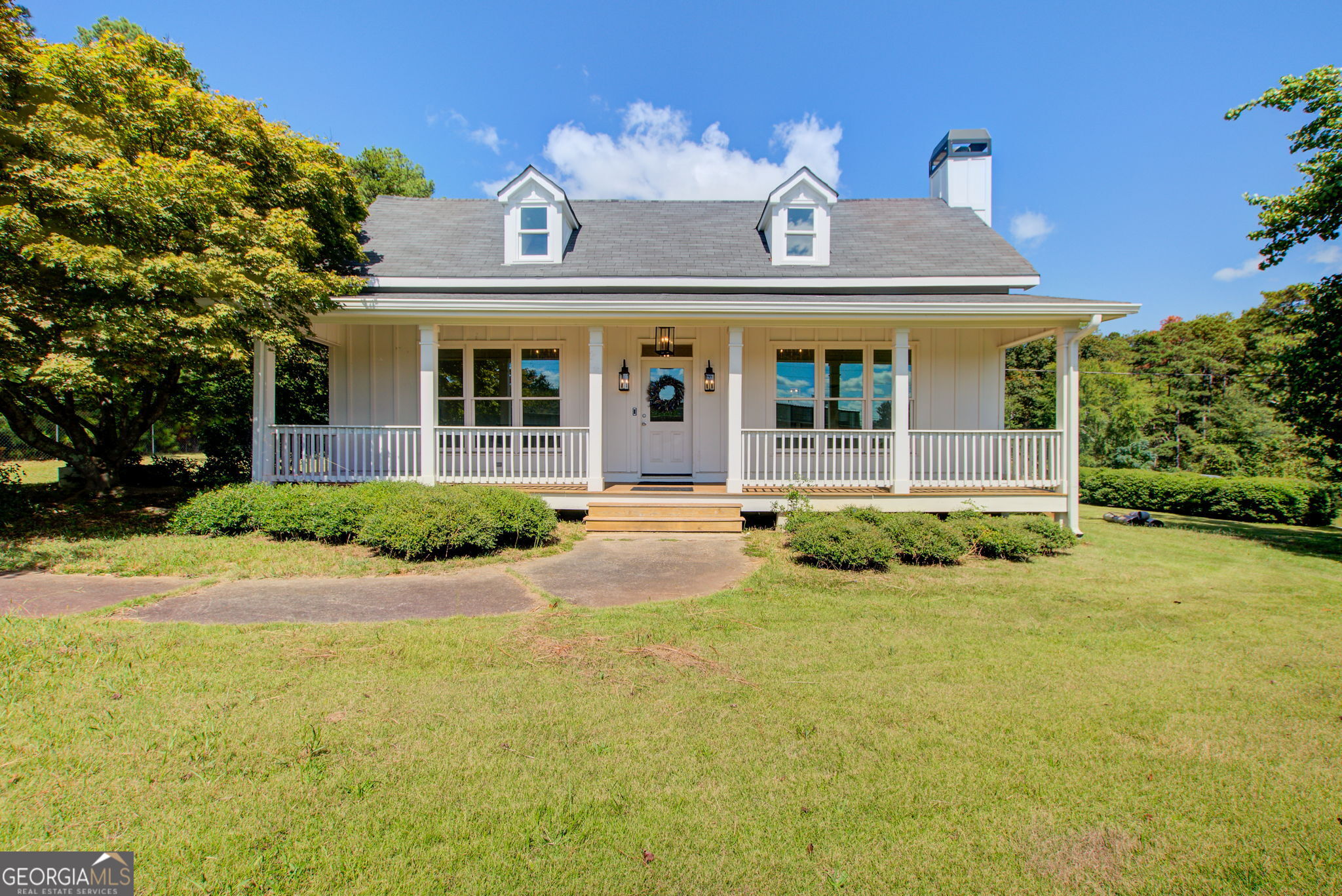 4796 Dallas Hwy — photo