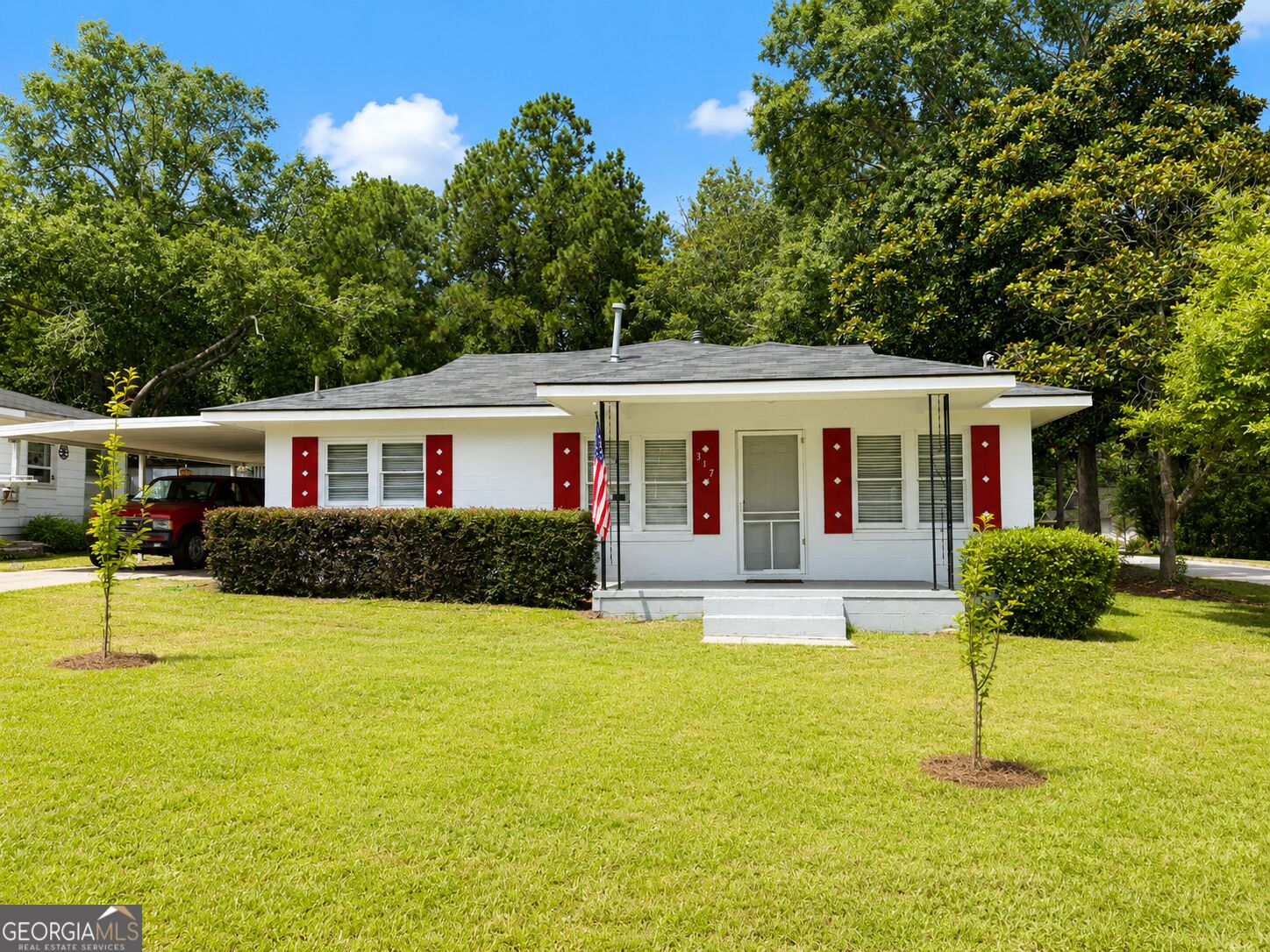 317 Peachtree Circle — photo
